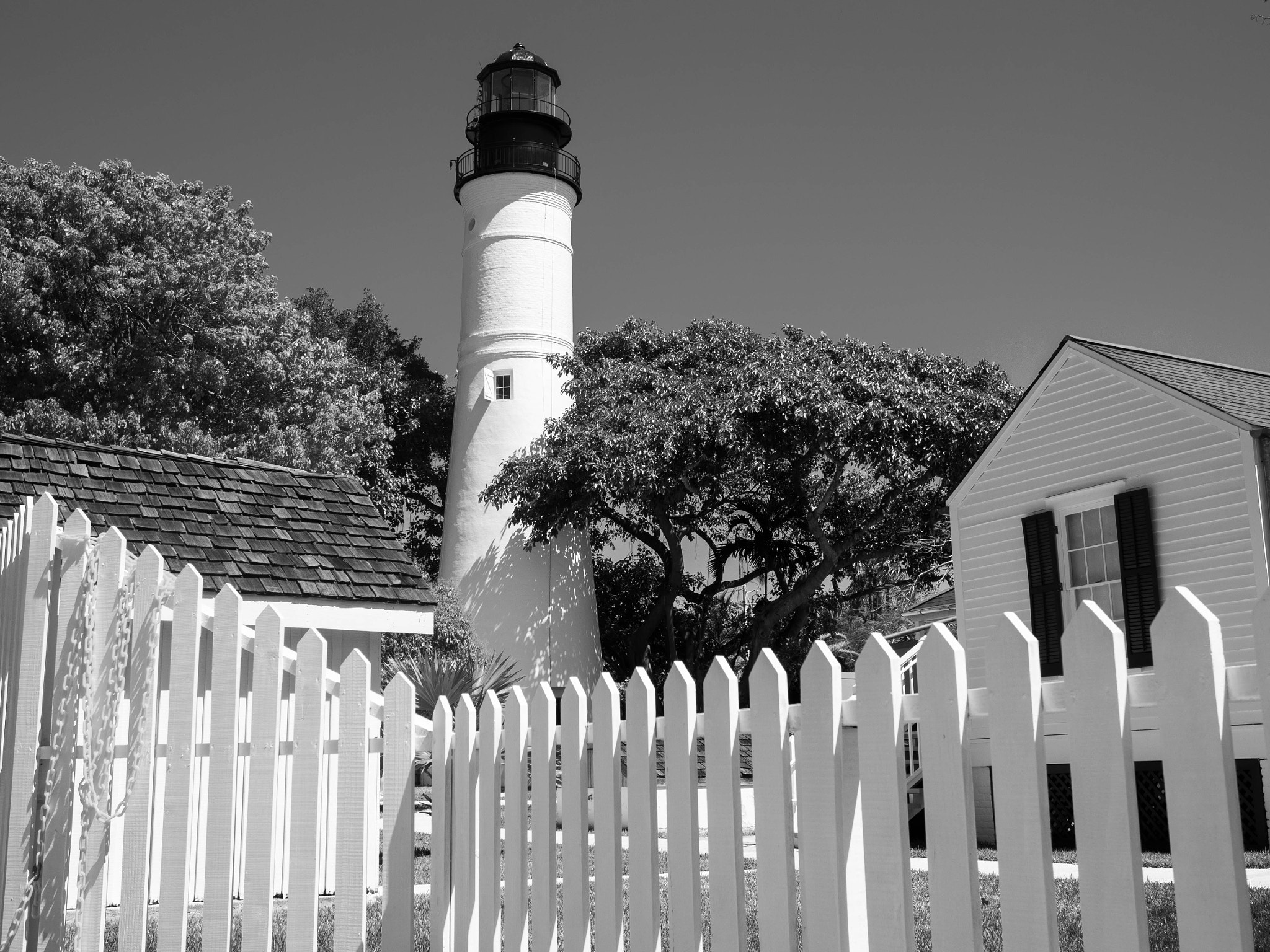 Olympus OM-D E-M10 II + Panasonic Lumix G 20mm F1.7 ASPH sample photo. Key west lighthouse photography