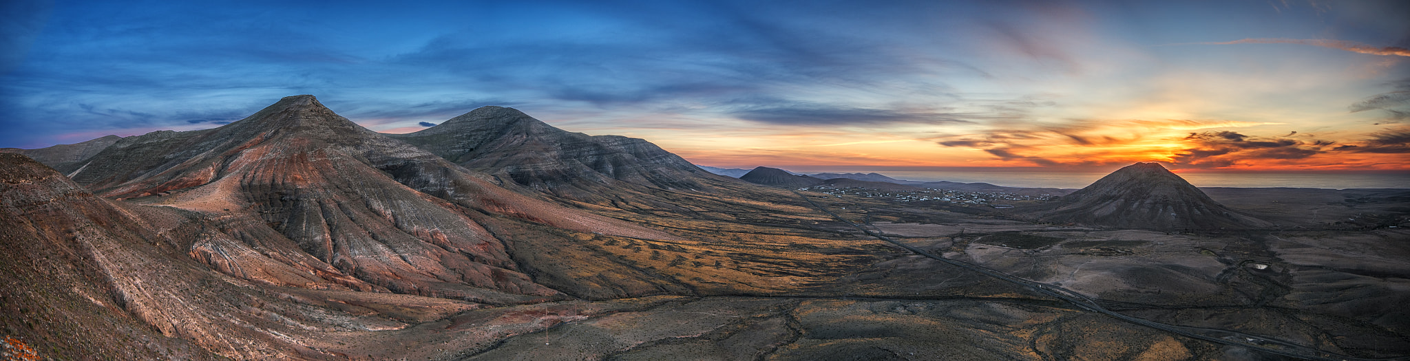 Sigma 10-20mm F4-5.6 EX DC HSM sample photo. Sunset on vallebron photography