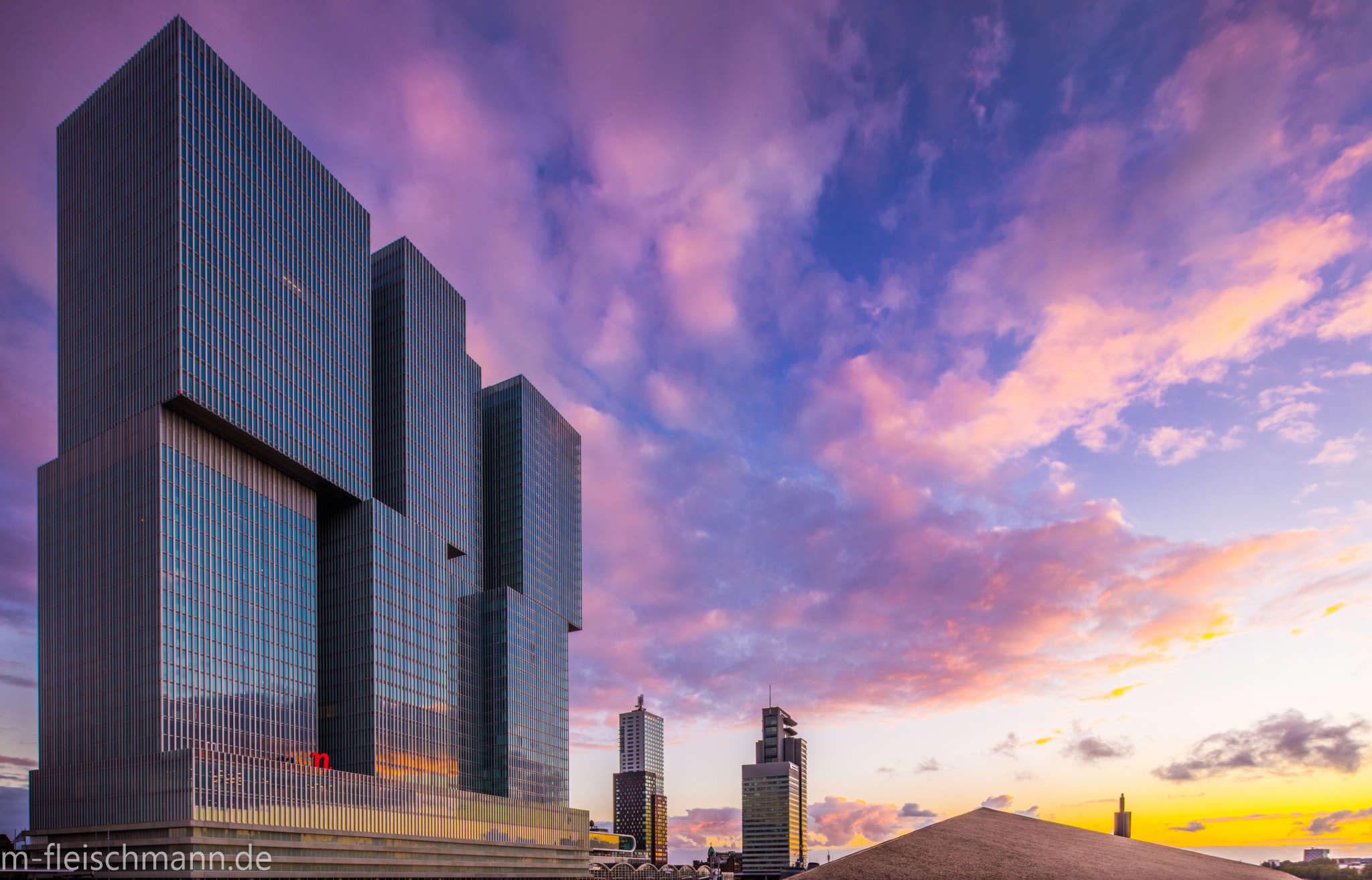 Canon EOS 5DS R + Canon TS-E 17mm F4L Tilt-Shift sample photo. Rotterdam photography