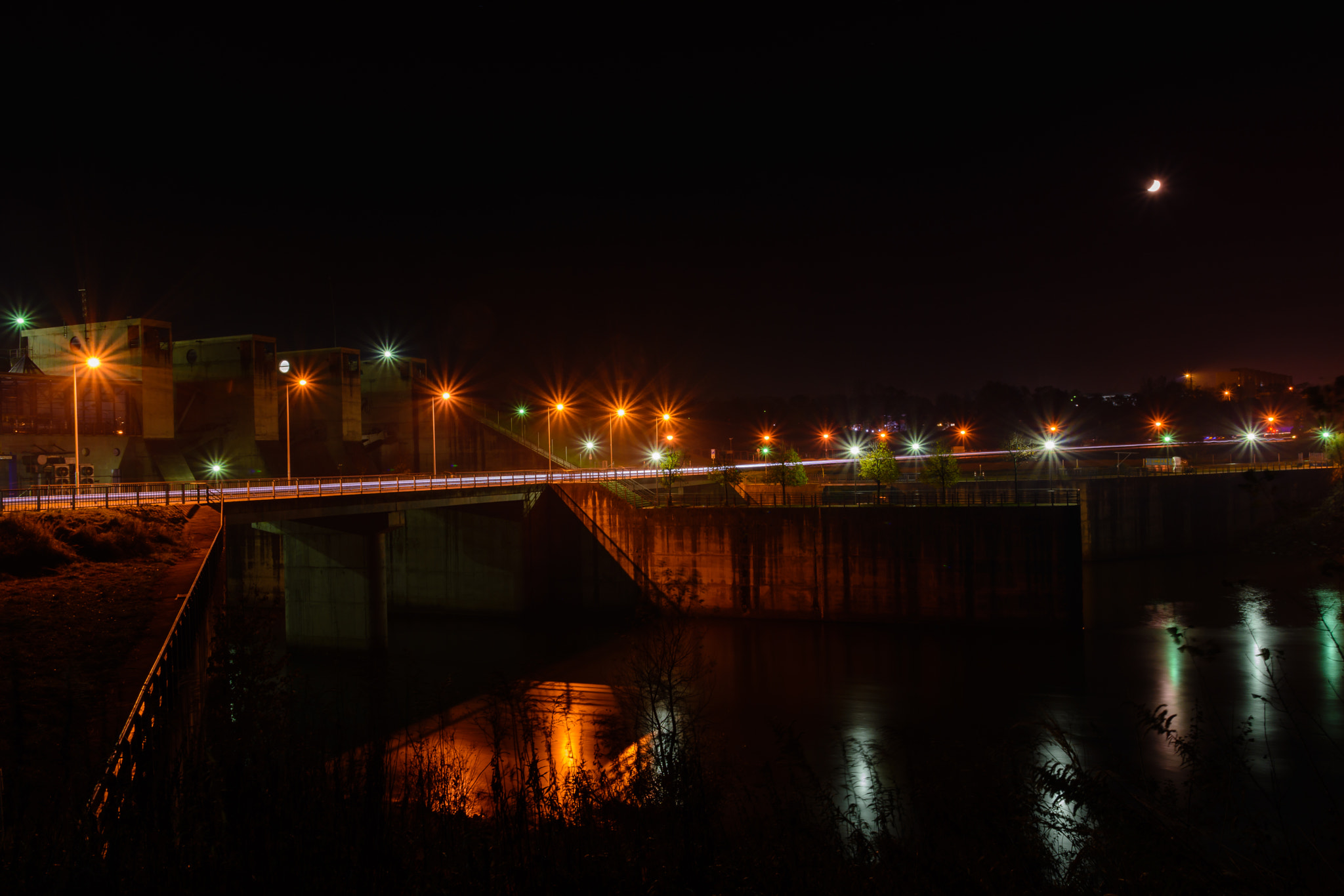 Sigma 17-70mm F2.8-4 DC Macro OS HSM | C sample photo. Night city 3 photography