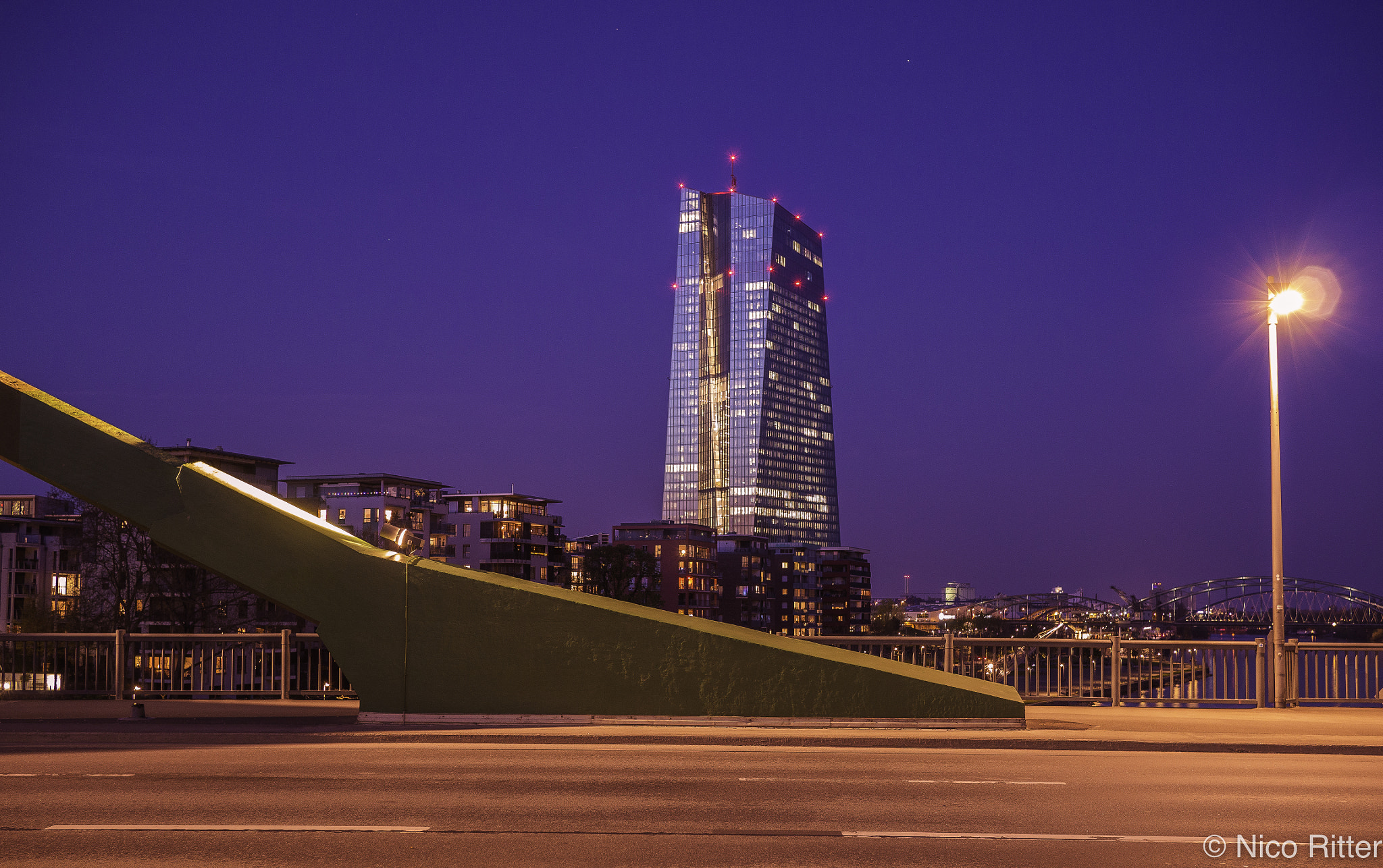Panasonic Lumix DMC-G5 + LUMIX G 20/F1.7 II sample photo. Frankfurter skyline photography