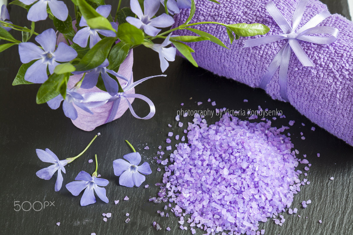 Canon EOS 1000D (EOS Digital Rebel XS / EOS Kiss F) sample photo. Lavender bath salts with flowers and towel photography