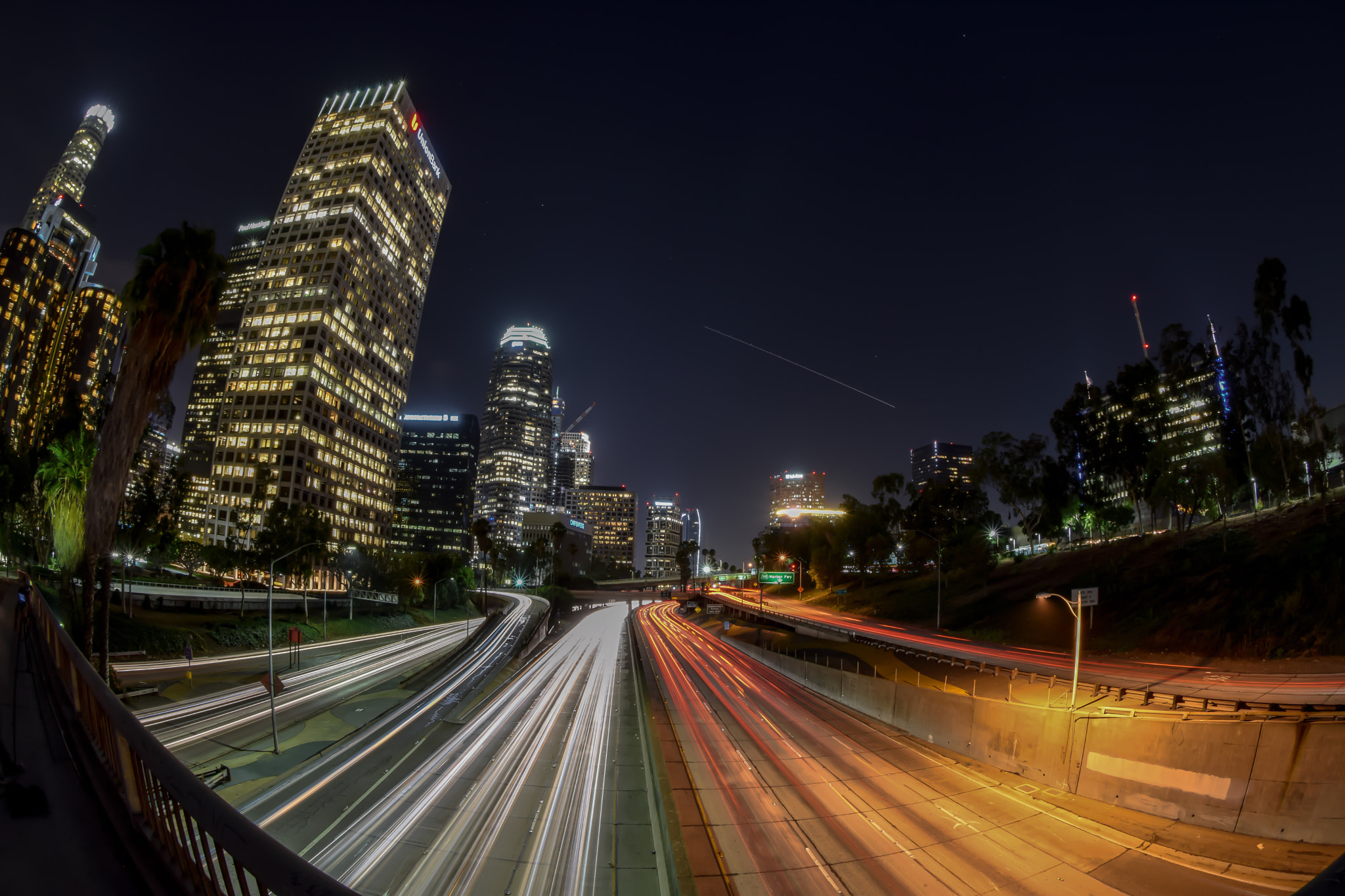 Nikon AF DX Fisheye-Nikkor 10.5mm F2.8G ED sample photo. Downtown la, ca. photography