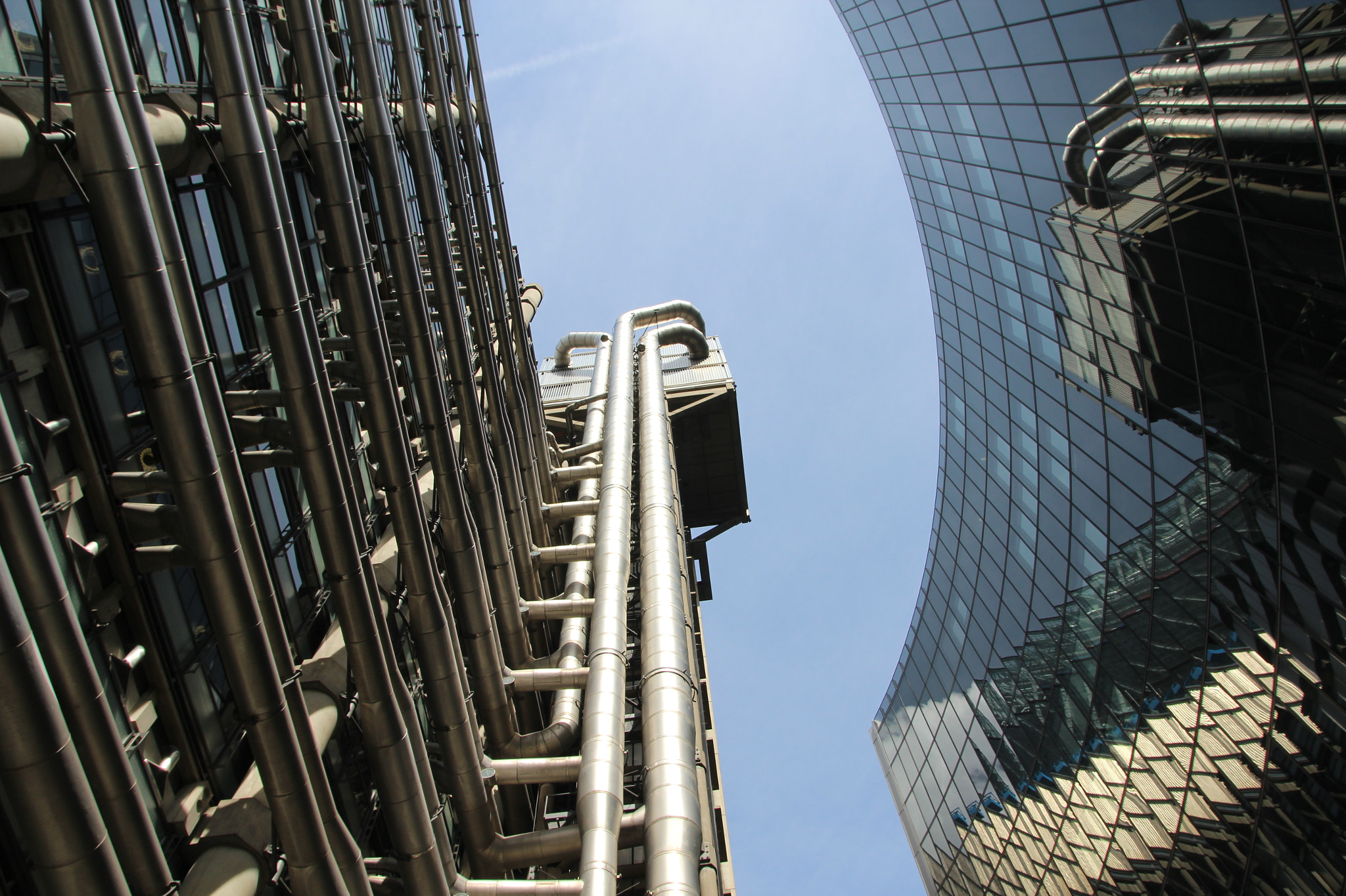 Sigma 17-70mm F2.8-4 DC Macro OS HSM sample photo. Lloyds of london photography