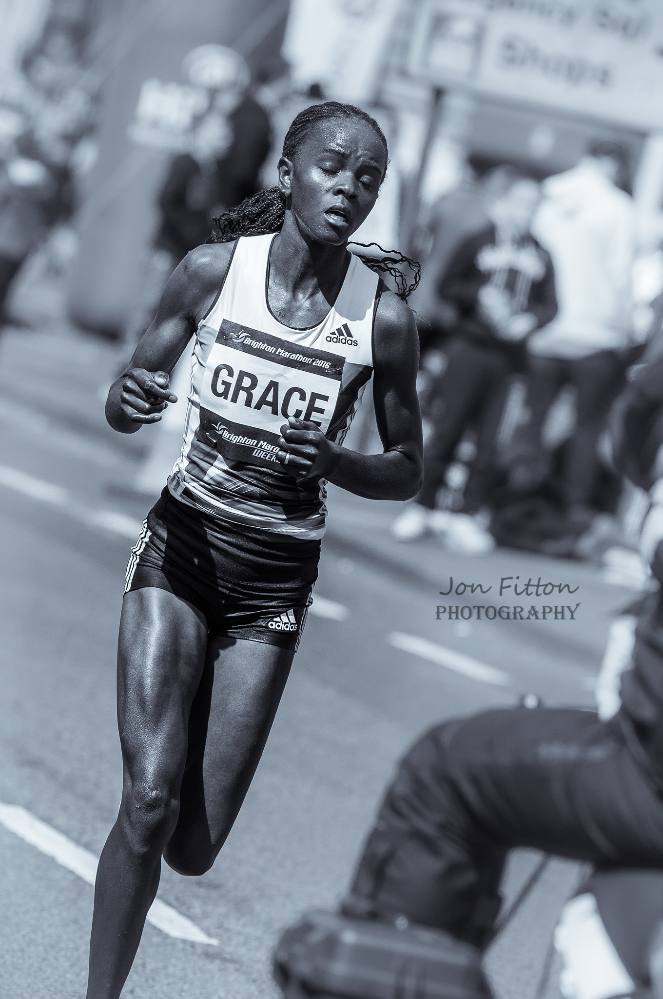 Nikon D300 + AF Nikkor 180mm f/2.8 IF-ED sample photo. Brighton marathon 2016 photography
