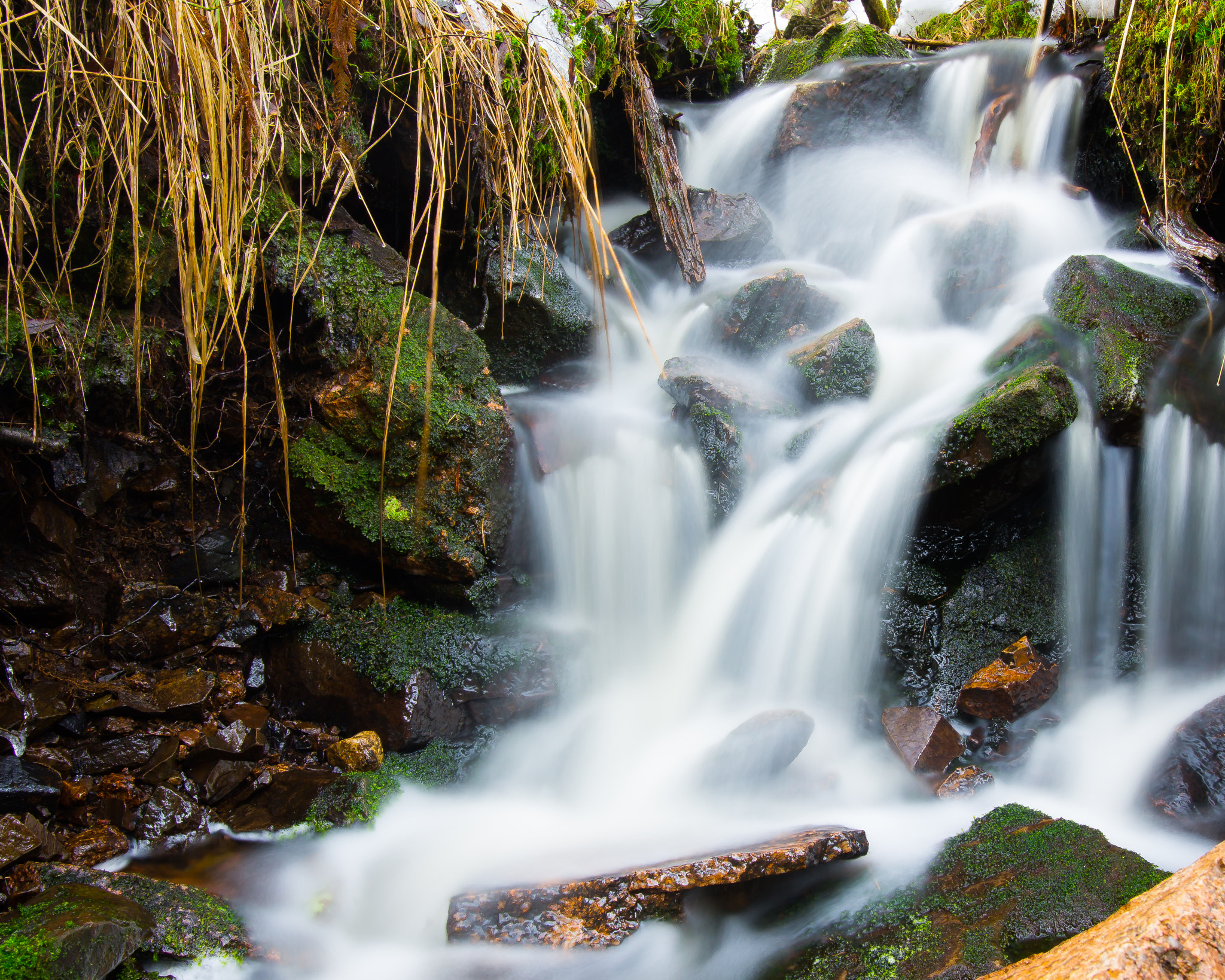 Sony SLT-A55 (SLT-A55V) + Sigma 18-35mm F1.8 DC HSM Art sample photo. Micro waterfall photography