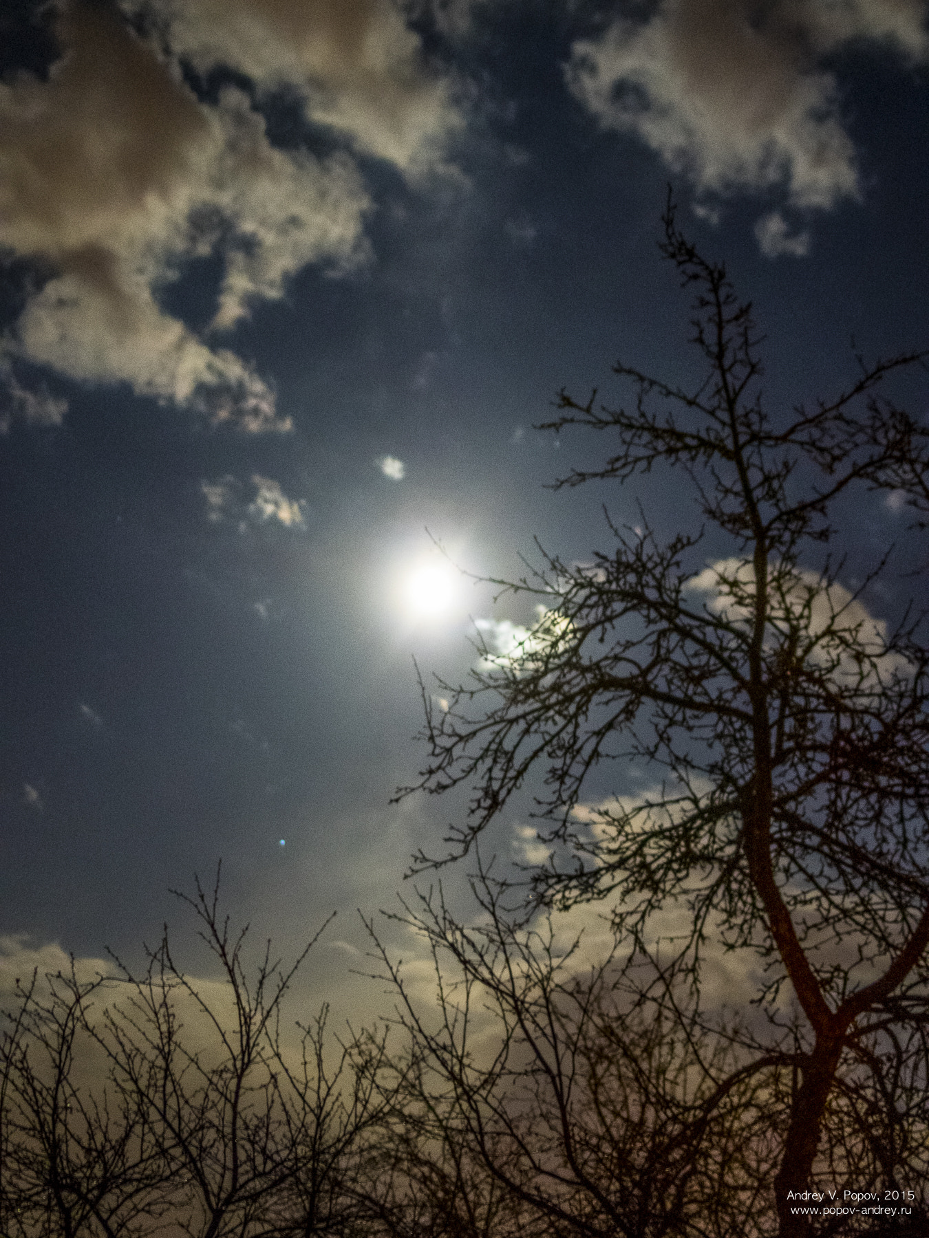 Pentax smc FA 31mm F1.8 AL Limited sample photo. Night impressions with moon photography