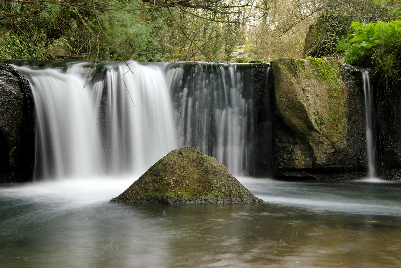 Pentax *ist DS sample photo. Cascate monte gelato parco del treja photography