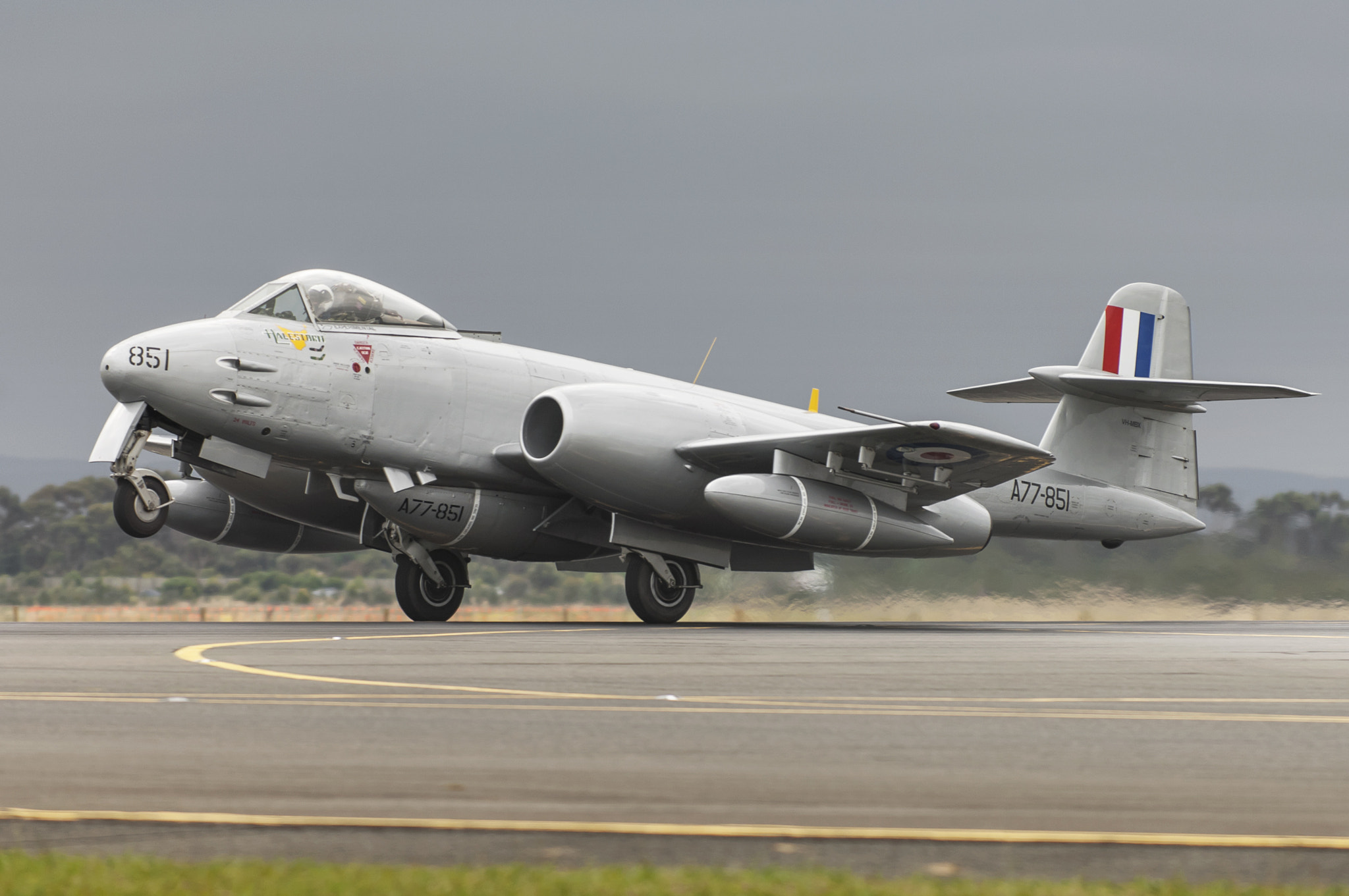Nikon D2X sample photo. Gloster meteor f8 photography