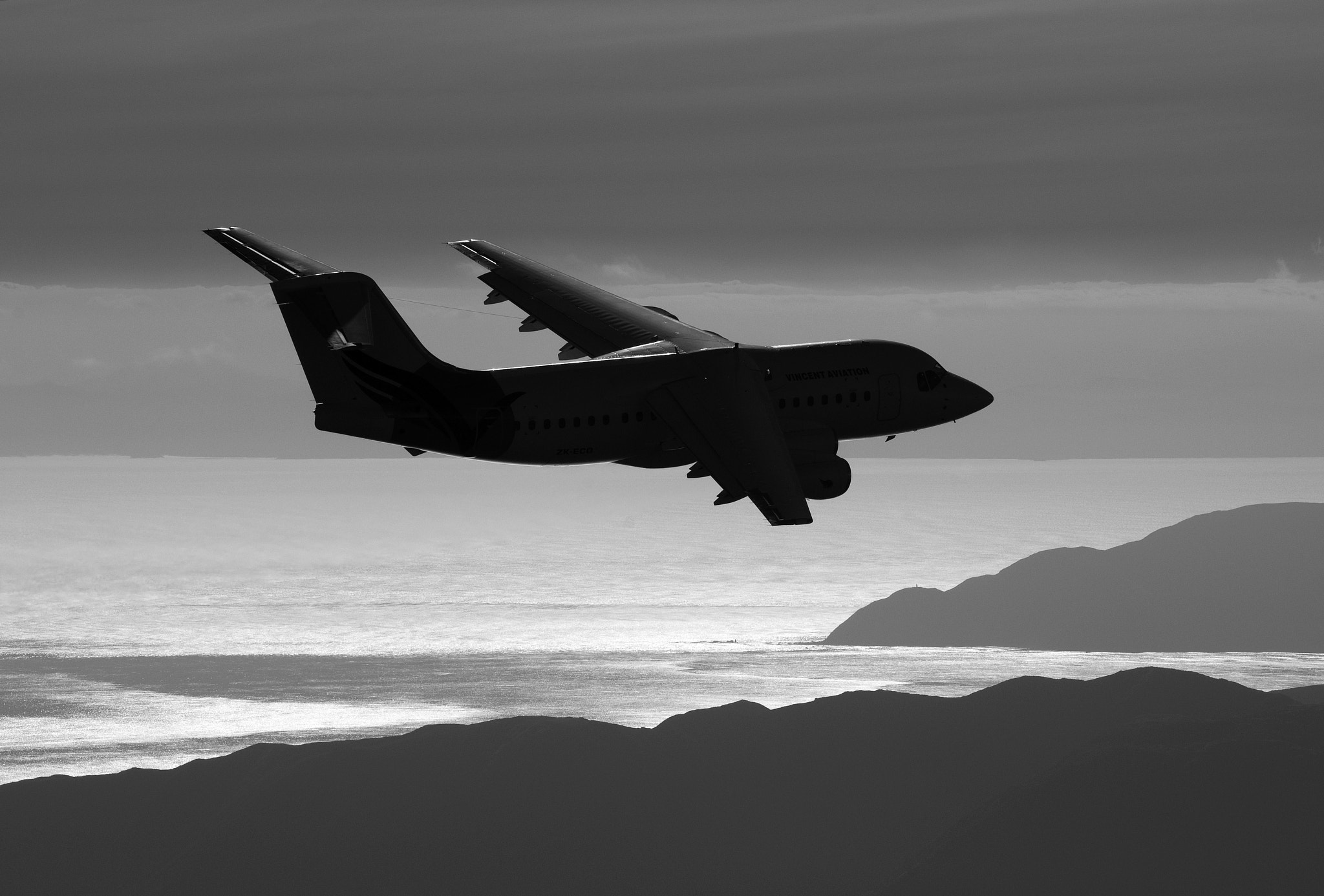 Nikon D2X sample photo. Bae-146 silhouette photography