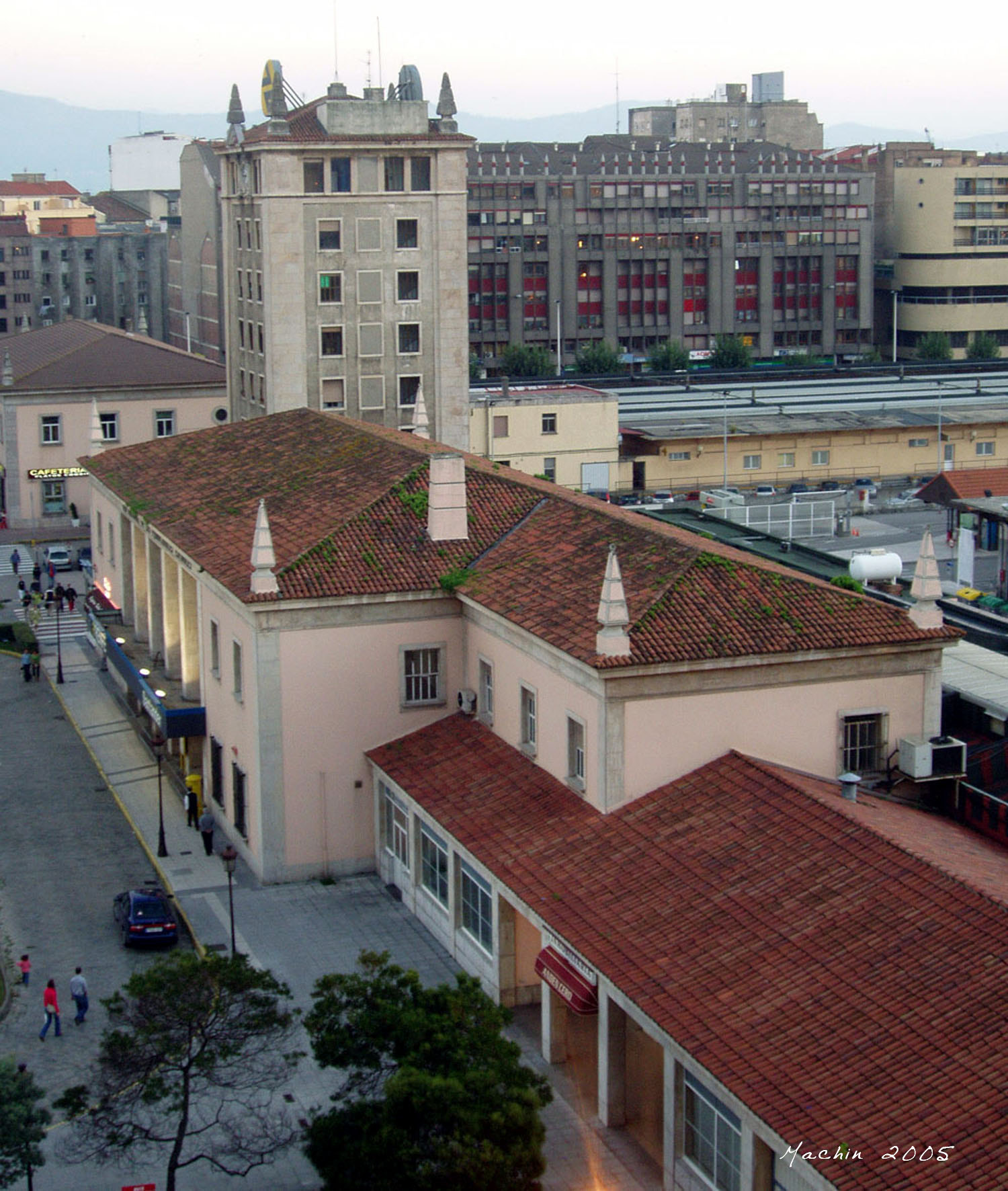 Olympus C-5000Z sample photo. Plaza de las estaciones, santander, cantabria, españa / spain photography