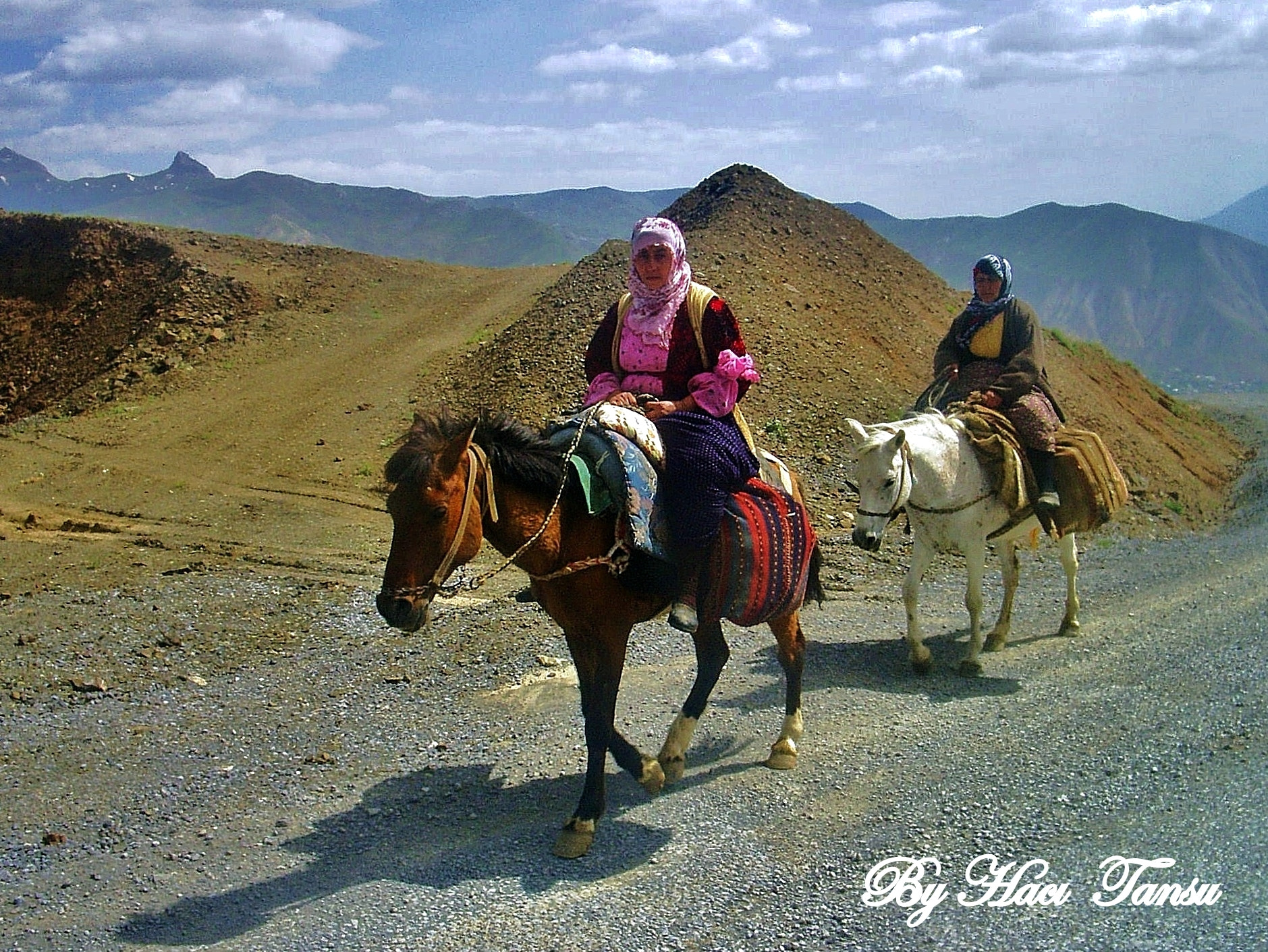 DIGITAL CAM sample photo. Jınên kurd photography