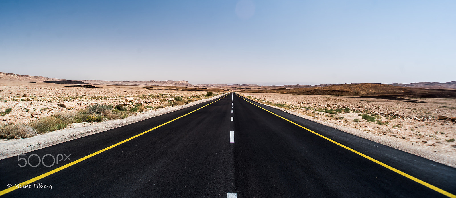 Nikon D810 + Sigma 17-35mm F2.8-4 EX Aspherical sample photo. Long way home photography
