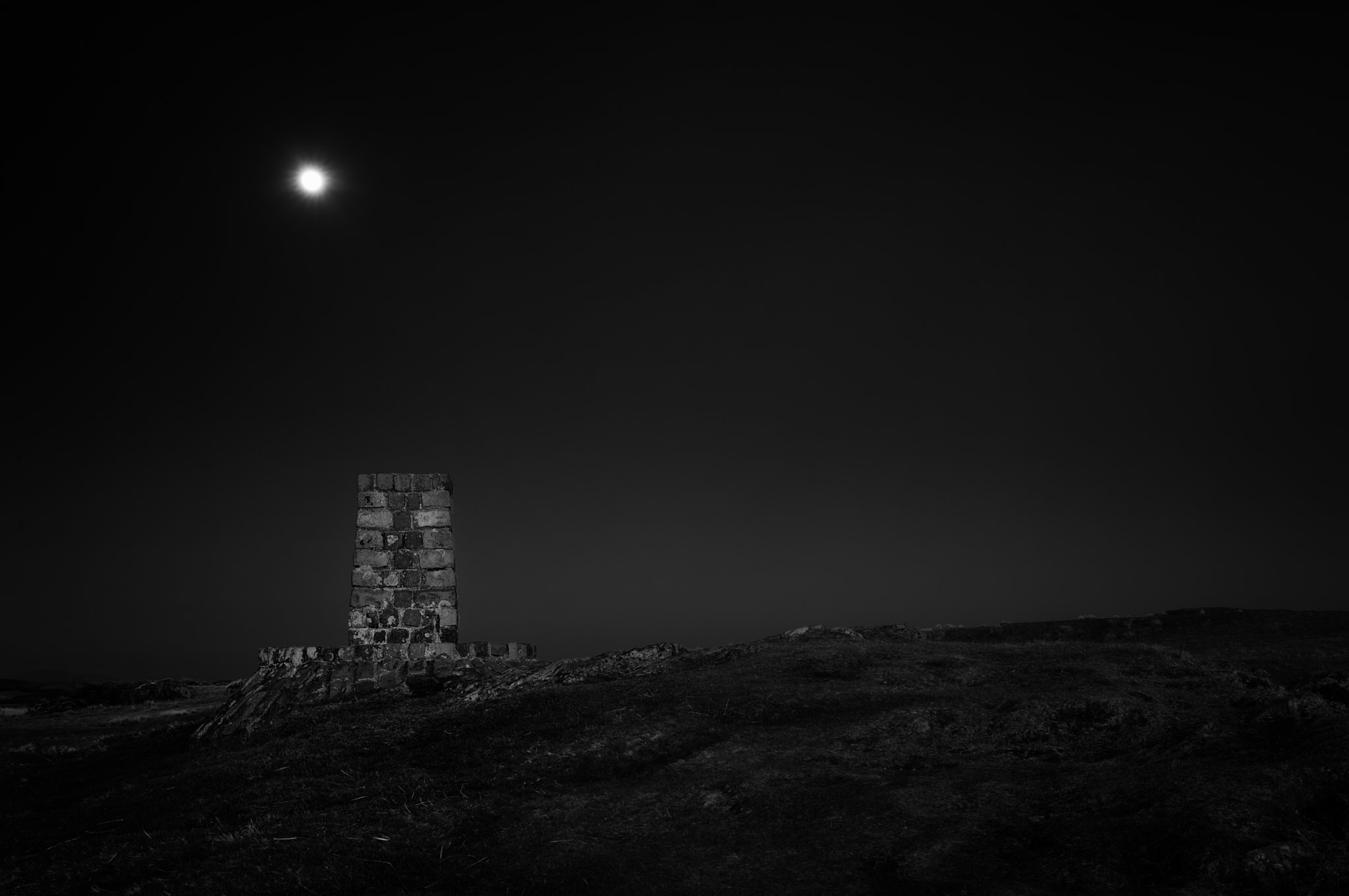 Leica S (TYP 006) + Elmarit-S 45 sample photo. Cairn by moonlight photography