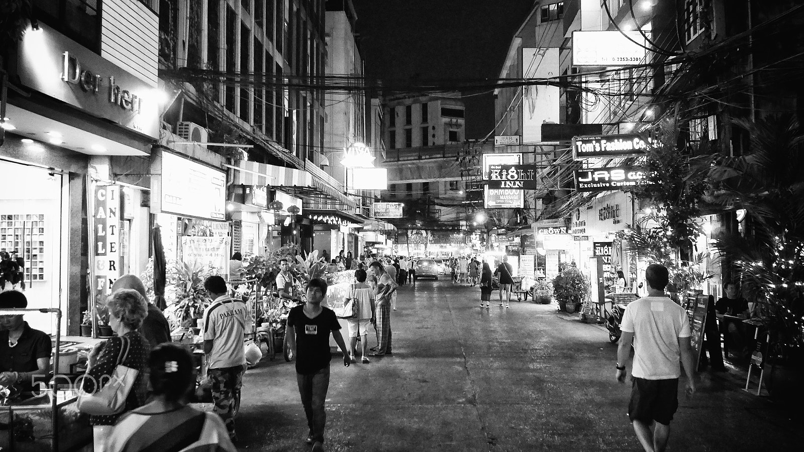 Panasonic Lumix DMC-GF7 sample photo. Sukhumvit soi 8 bangkok photography