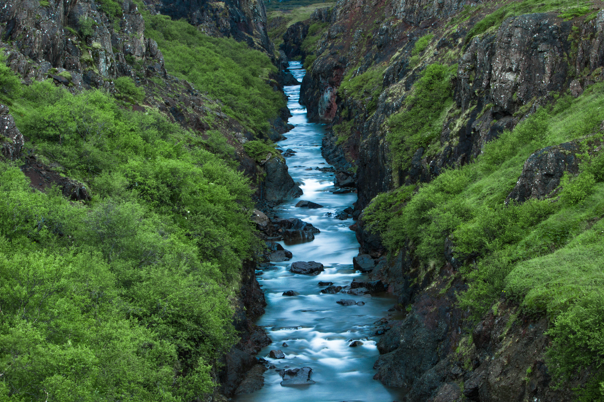 Canon EF 70-200mm F2.8L IS USM sample photo. Afternoon canyon in iceland photography