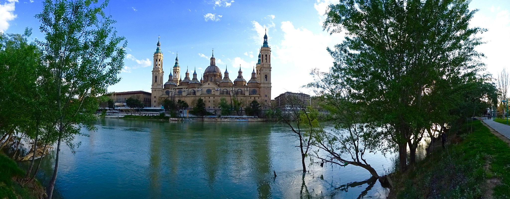 Sony DSC-HX60V + Sony 24-720mm F3.5-6.3 sample photo. Zaragoza -b- photography