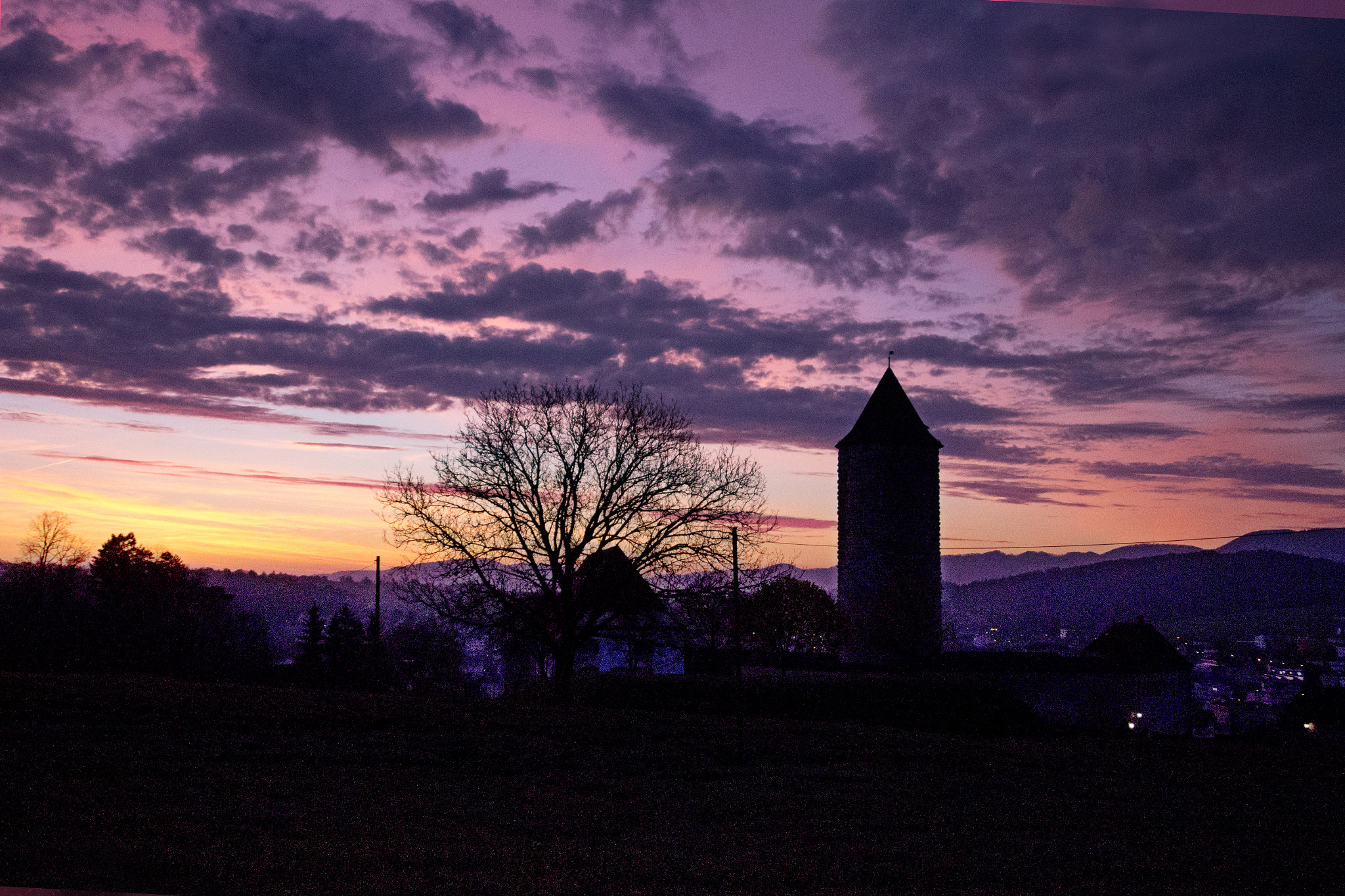 Sigma 12-24mm F4.5-5.6 II DG HSM sample photo. Aurore chateau photography