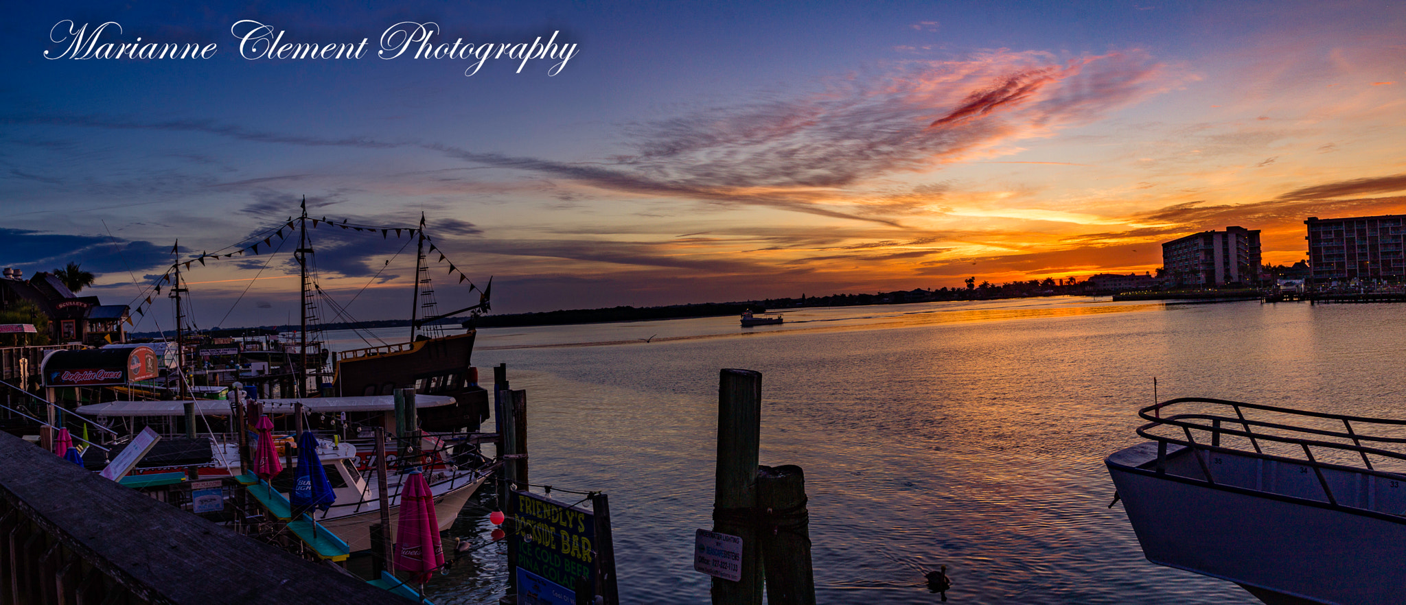 Canon EOS 1200D (EOS Rebel T5 / EOS Kiss X70 / EOS Hi) sample photo. Going fishing at the break of dawn pano photography