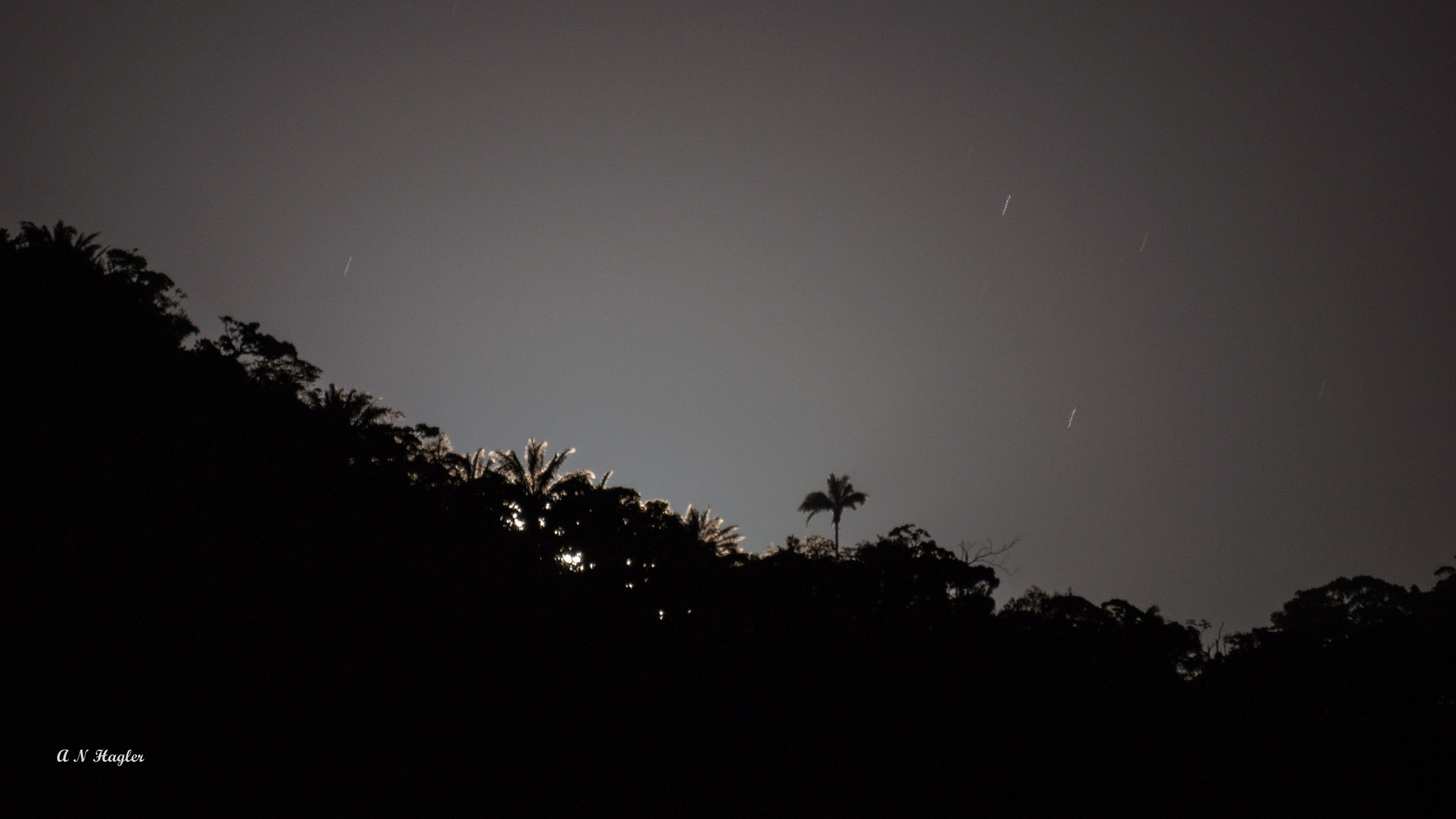 Sony SLT-A77 + Sony 500mm F8 Reflex sample photo. Moonset full behind atlantic forest são conrado apr photography