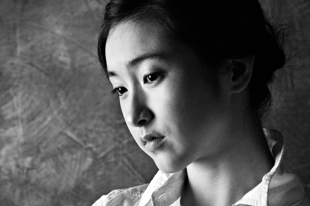 Sigma SD14 sample photo. Her eyes photography