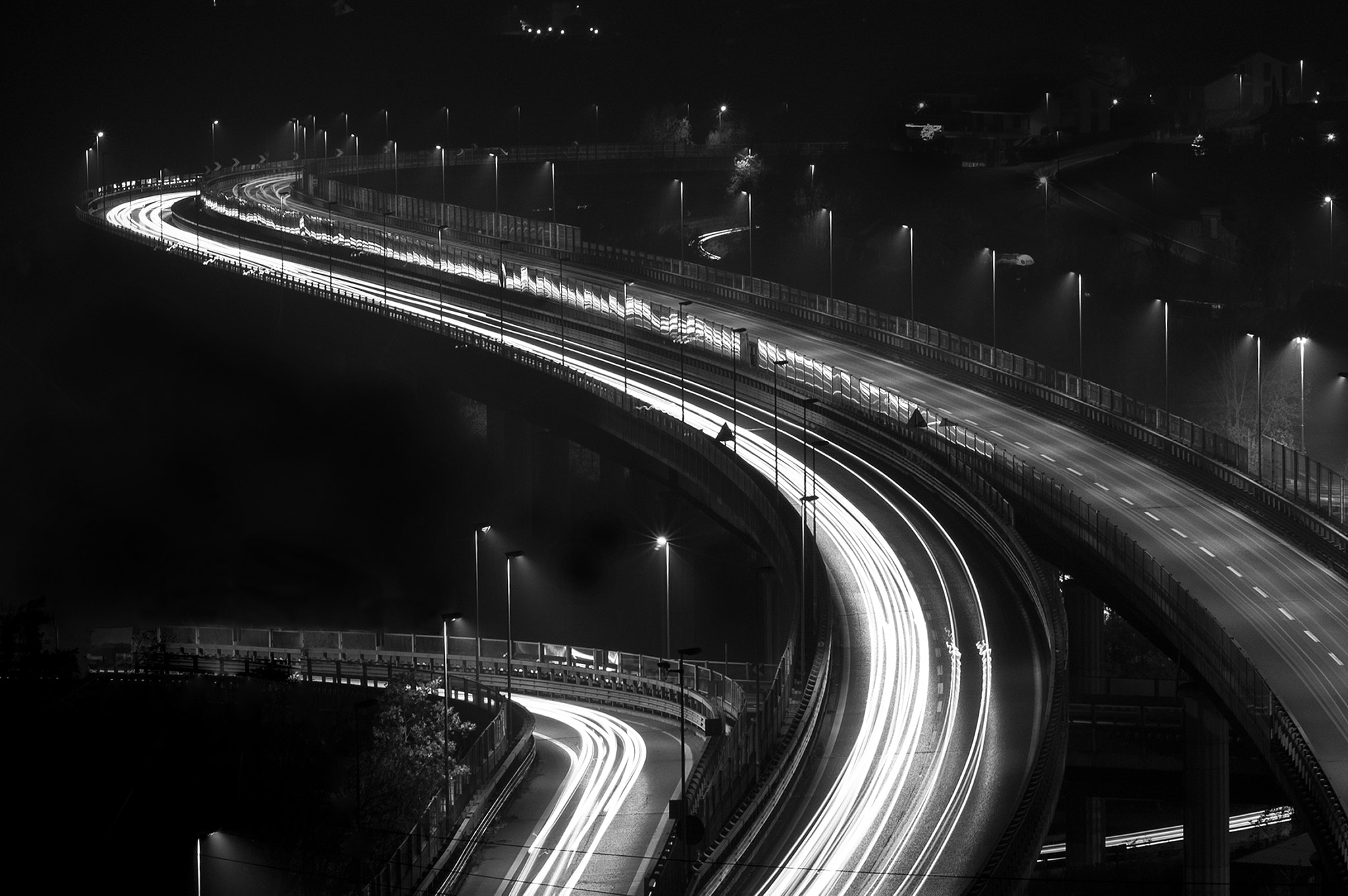 Nikon D50 + AF Micro-Nikkor 105mm f/2.8 sample photo. Curvy highway photography