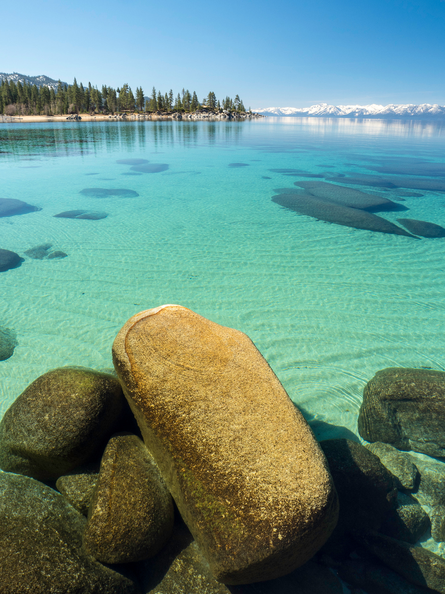 Olympus OM-D E-M5 II + Olympus Zuiko Digital ED 12-60mm F2.8-4.0 SWD sample photo. Still water, lake tahoe photography