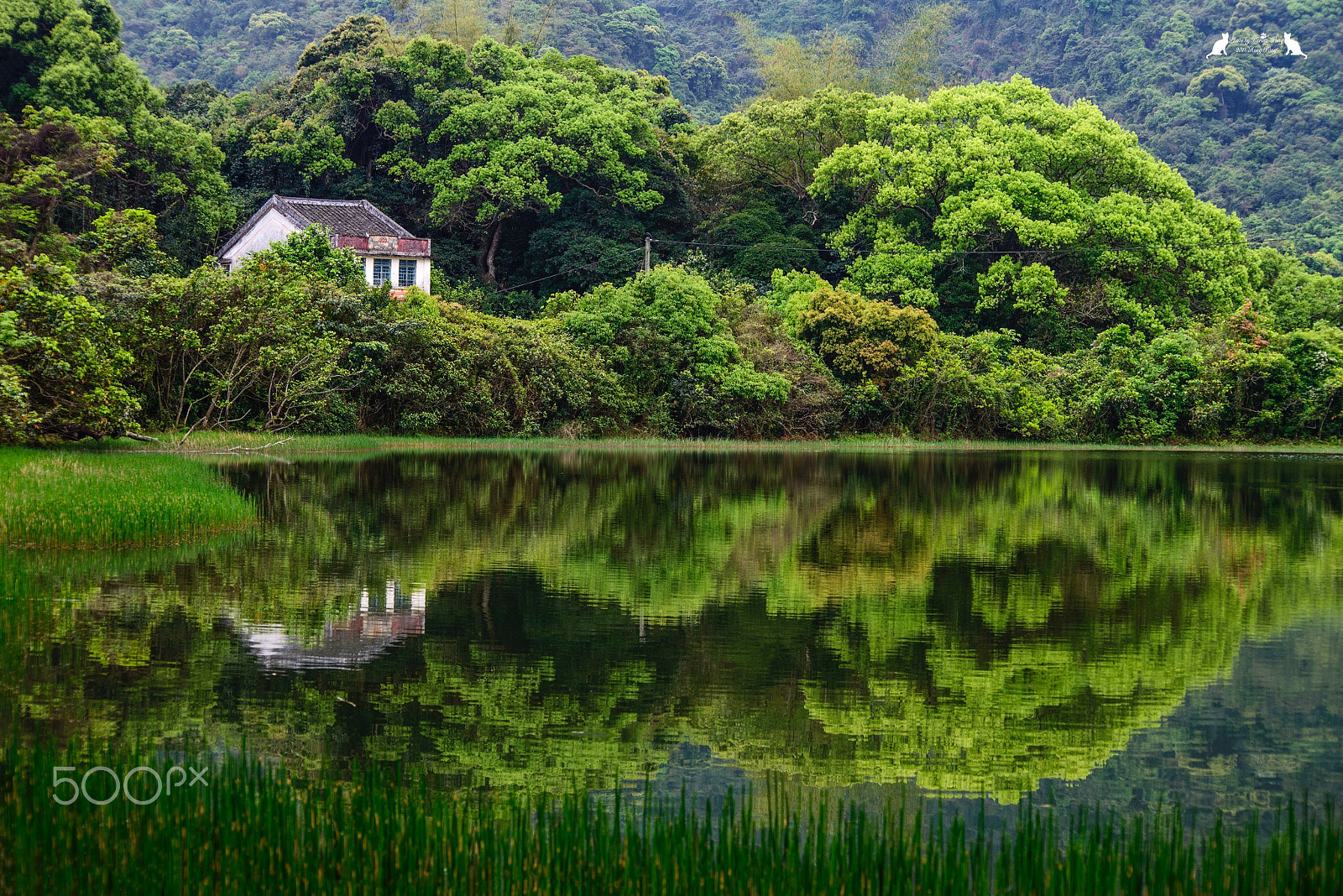 Nikon D800E + AF Nikkor 70-210mm f/4-5.6 sample photo. A little village photography