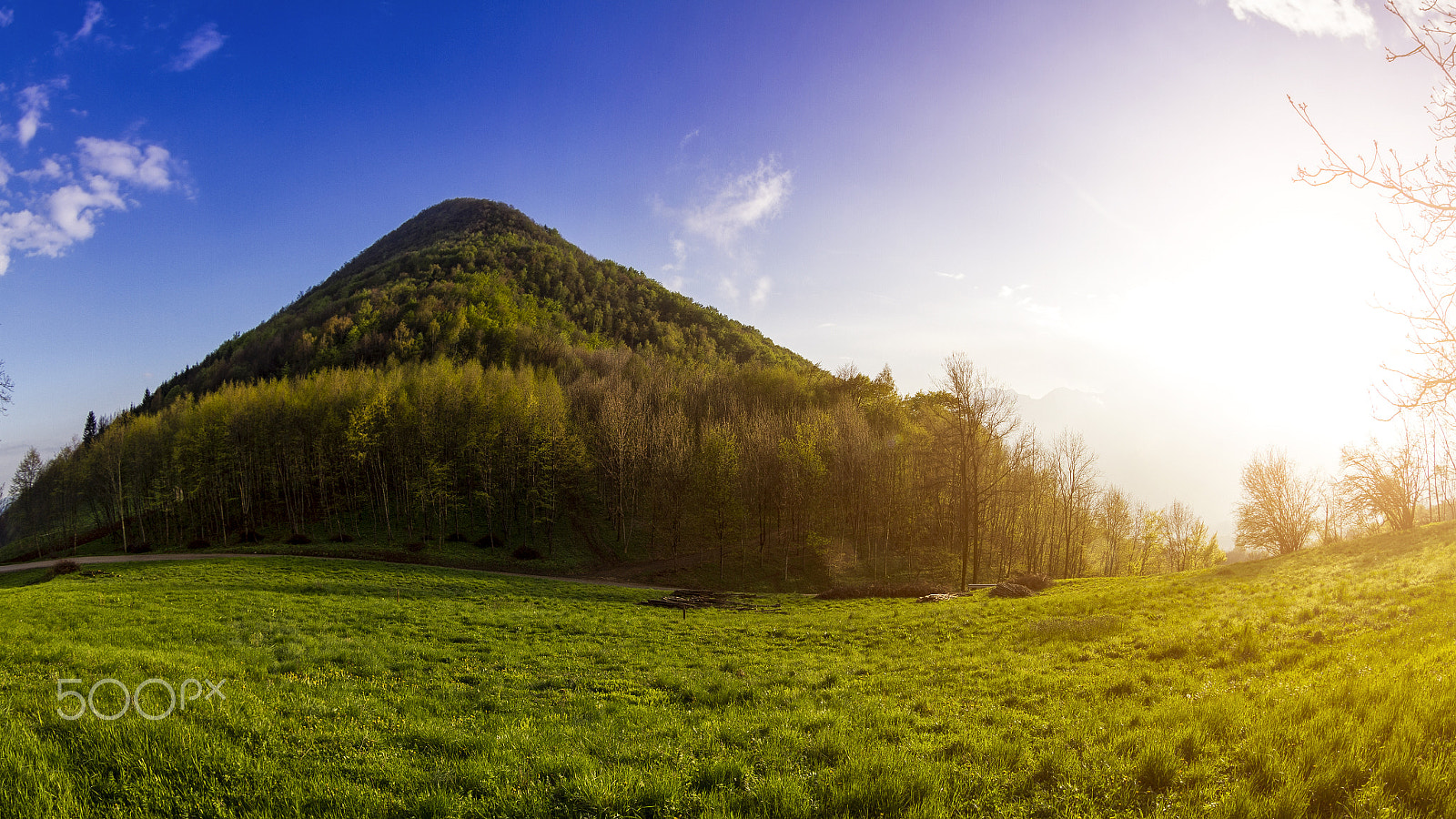 Canon EF 8-15mm F4L Fisheye USM sample photo. Italy - schio photography