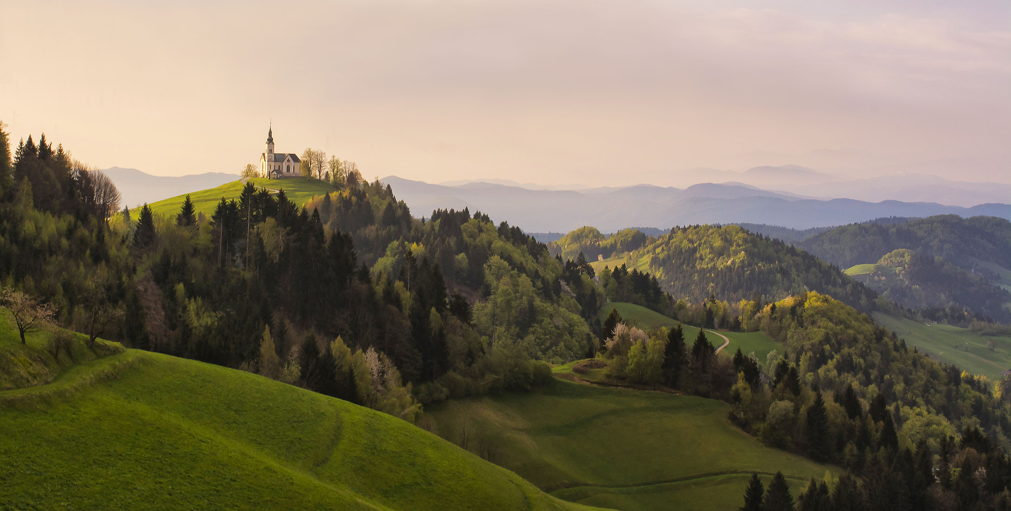 Nikon D7100 + AF Zoom-Nikkor 35-70mm f/2.8D sample photo. Black peak photography