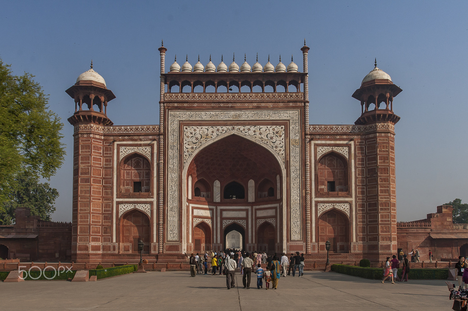 Canon EOS 30D + Canon EF 17-40mm F4L USM sample photo. Agra, taj mahal photography
