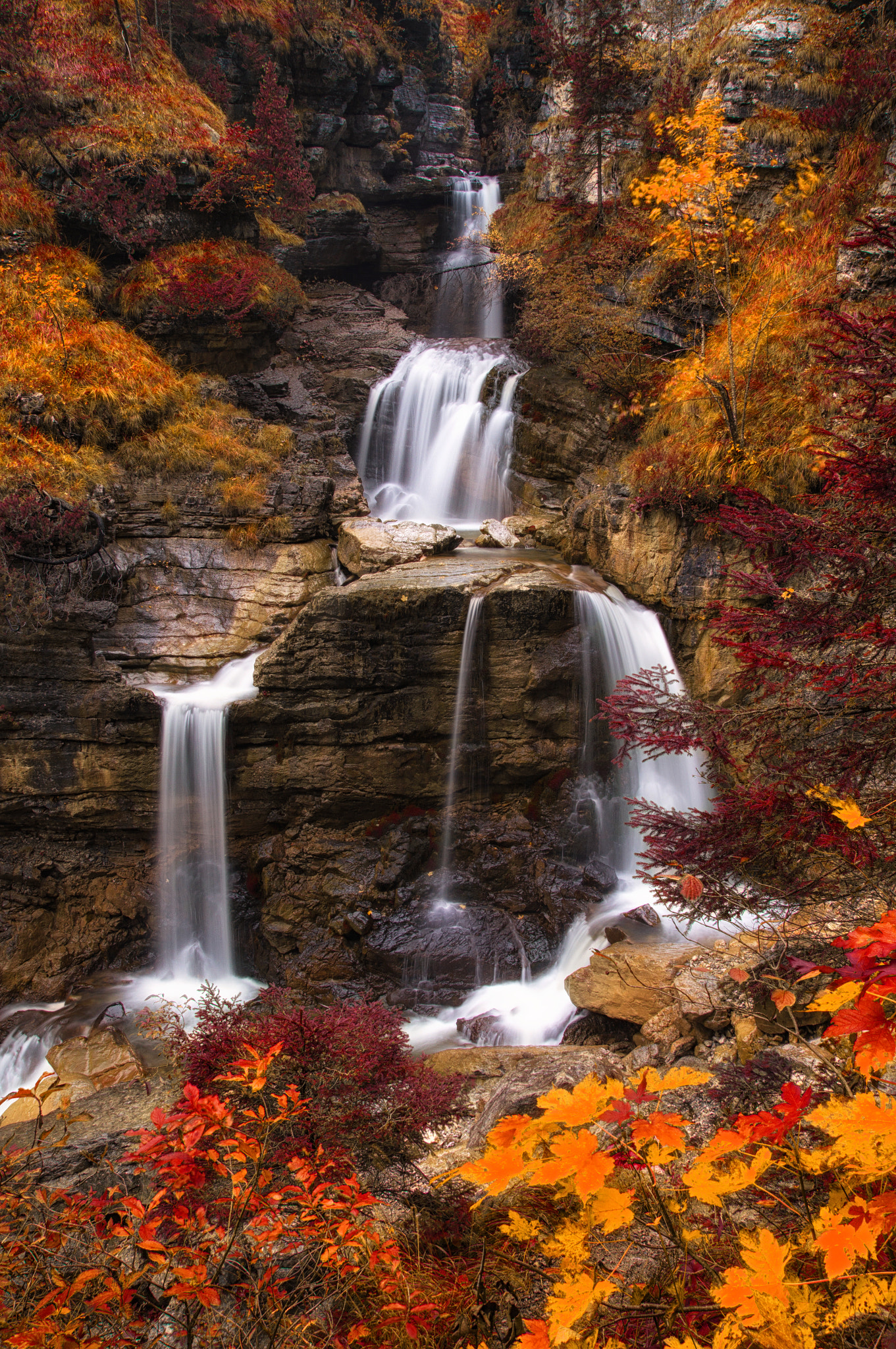 Sony SLT-A57 sample photo. Autumn waterfall photography