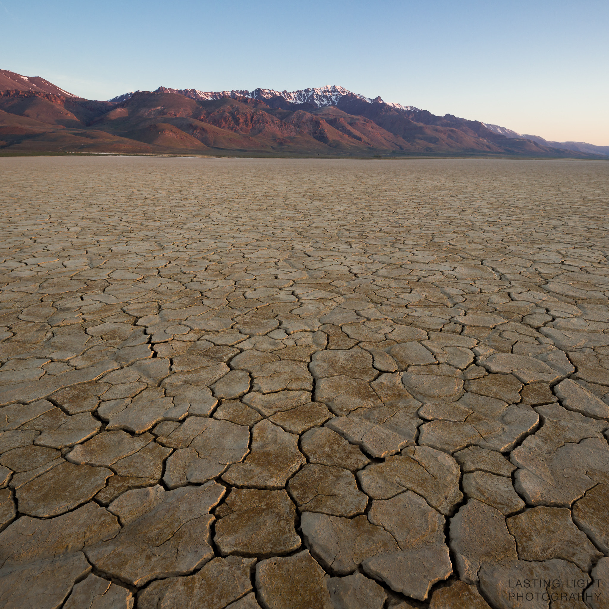 Canon TS-E 24.0mm f/3.5 L II sample photo. Sunrise on the alvord desert photography