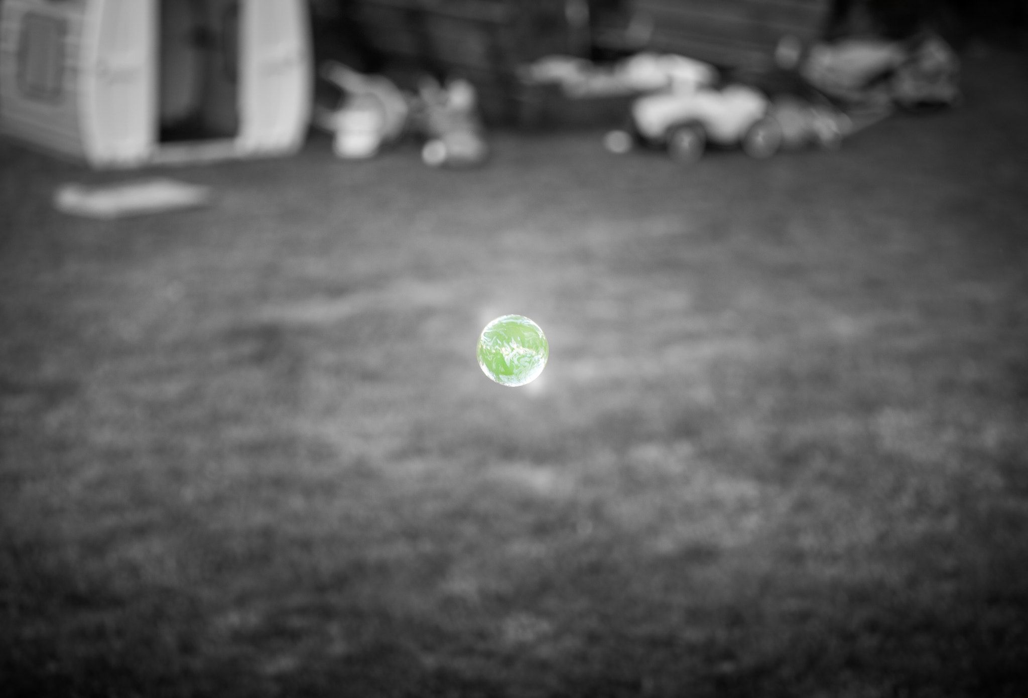 Canon EF 16-35mm F4L IS USM sample photo. ....the happening on the playground.... photography