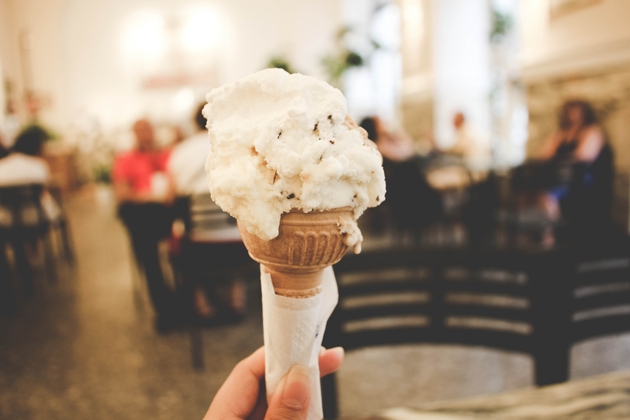 Canon EOS 60D + Sigma 18-50mm F2.8-4.5 DC OS HSM sample photo. Ice cream in rome photography