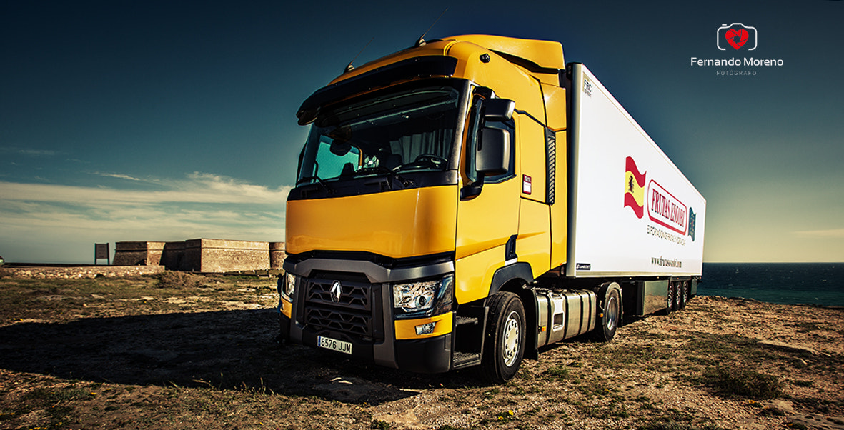 Canon EF 16-35mm F2.8L USM sample photo. Camion.jpg photography