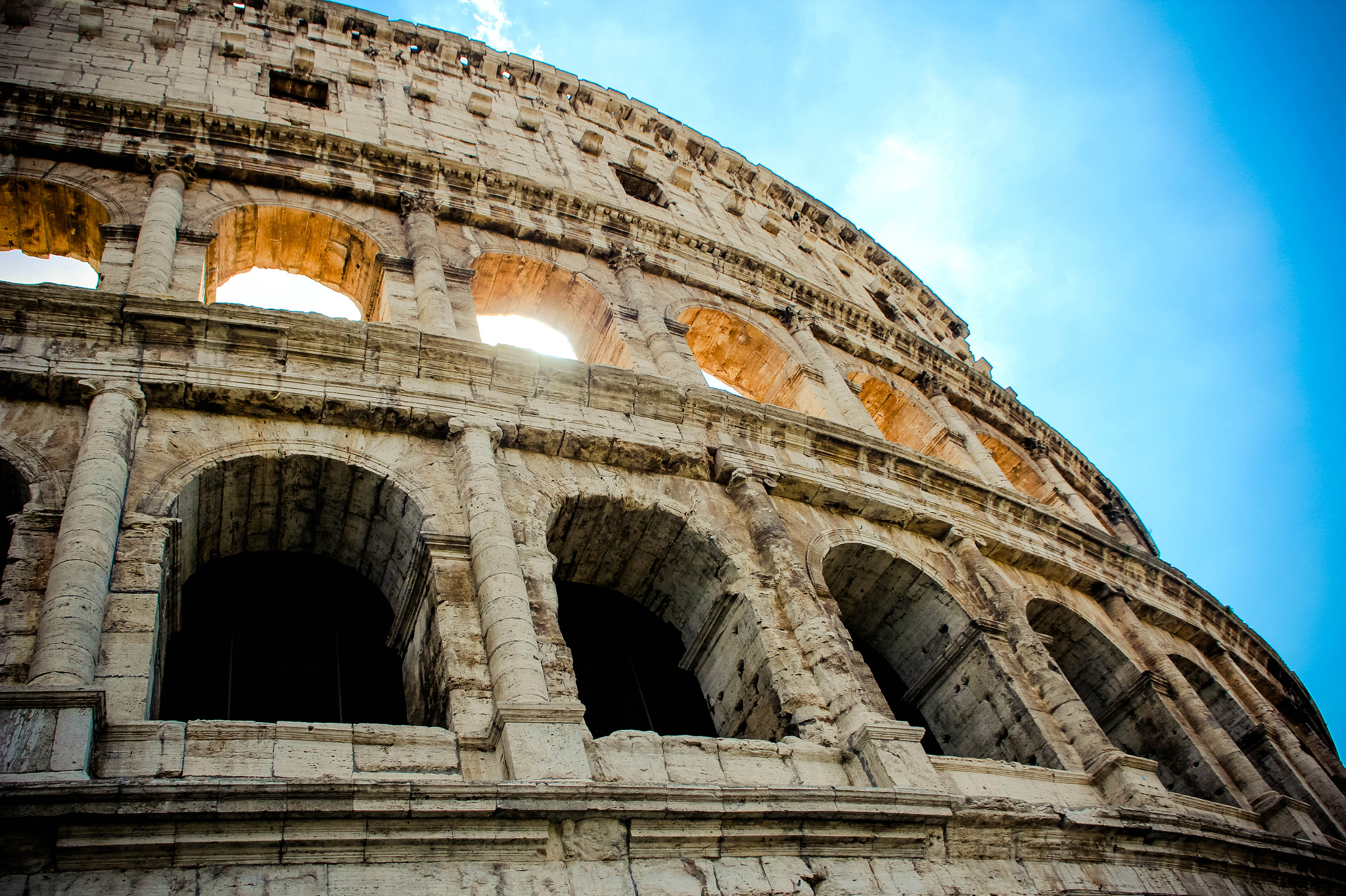 Canon EOS 60D + Sigma 18-50mm F2.8-4.5 DC OS HSM sample photo. The colosseo photography