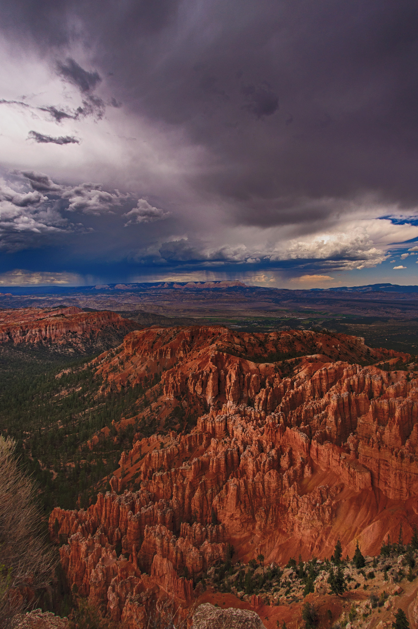 Nikon D90 + Sigma 15mm F2.8 EX DG Diagonal Fisheye sample photo. Bryce canyon photography