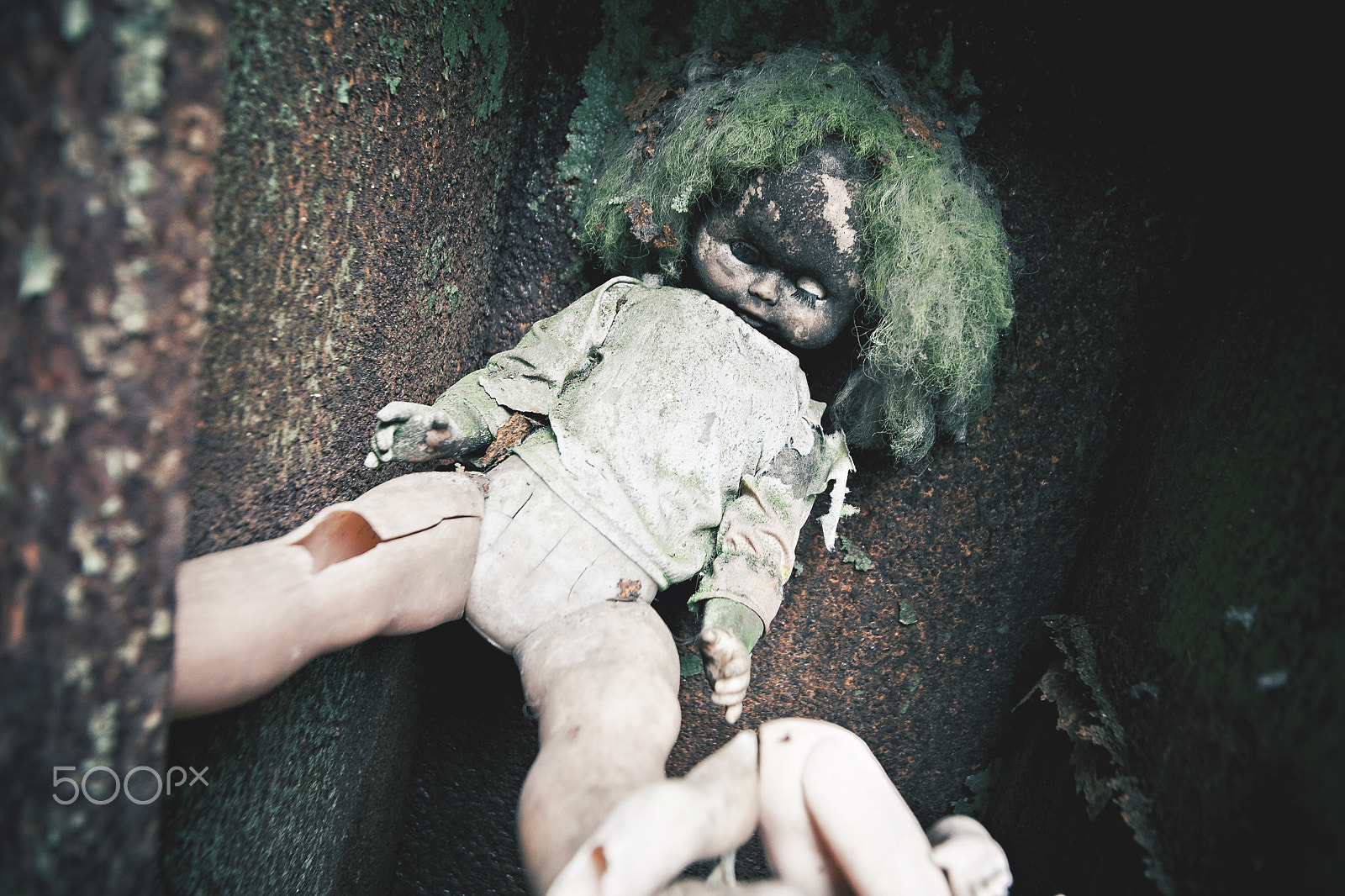 Sigma 15-30mm f/3.5-4.5 EX DG Aspherical sample photo. Abandoned doll in pripyat photography