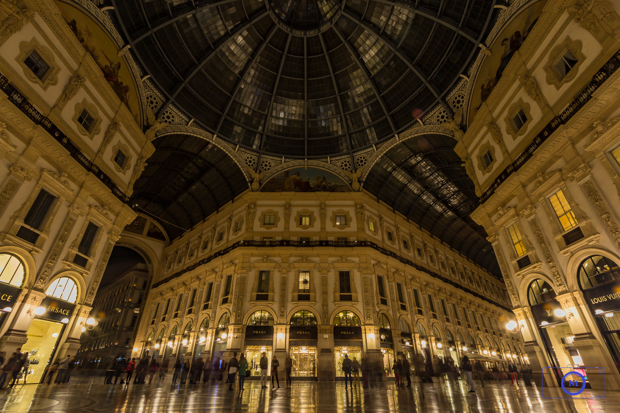 Canon EF-S 10-22mm F3.5-4.5 USM sample photo. Galleria vittorio emanueleii milano photography