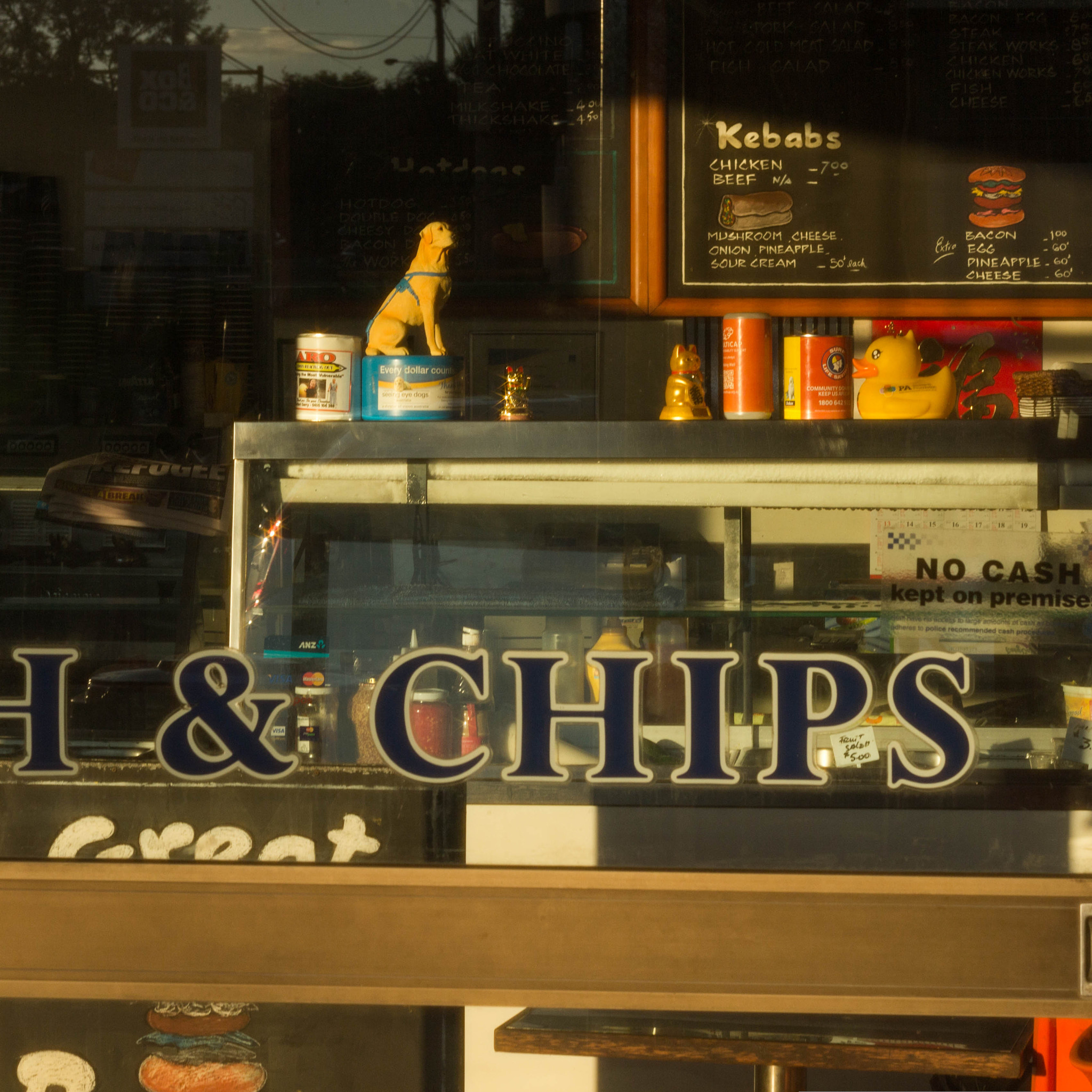 Canon EOS M + Canon EF 50mm F1.8 II sample photo. Every dollar counts photography