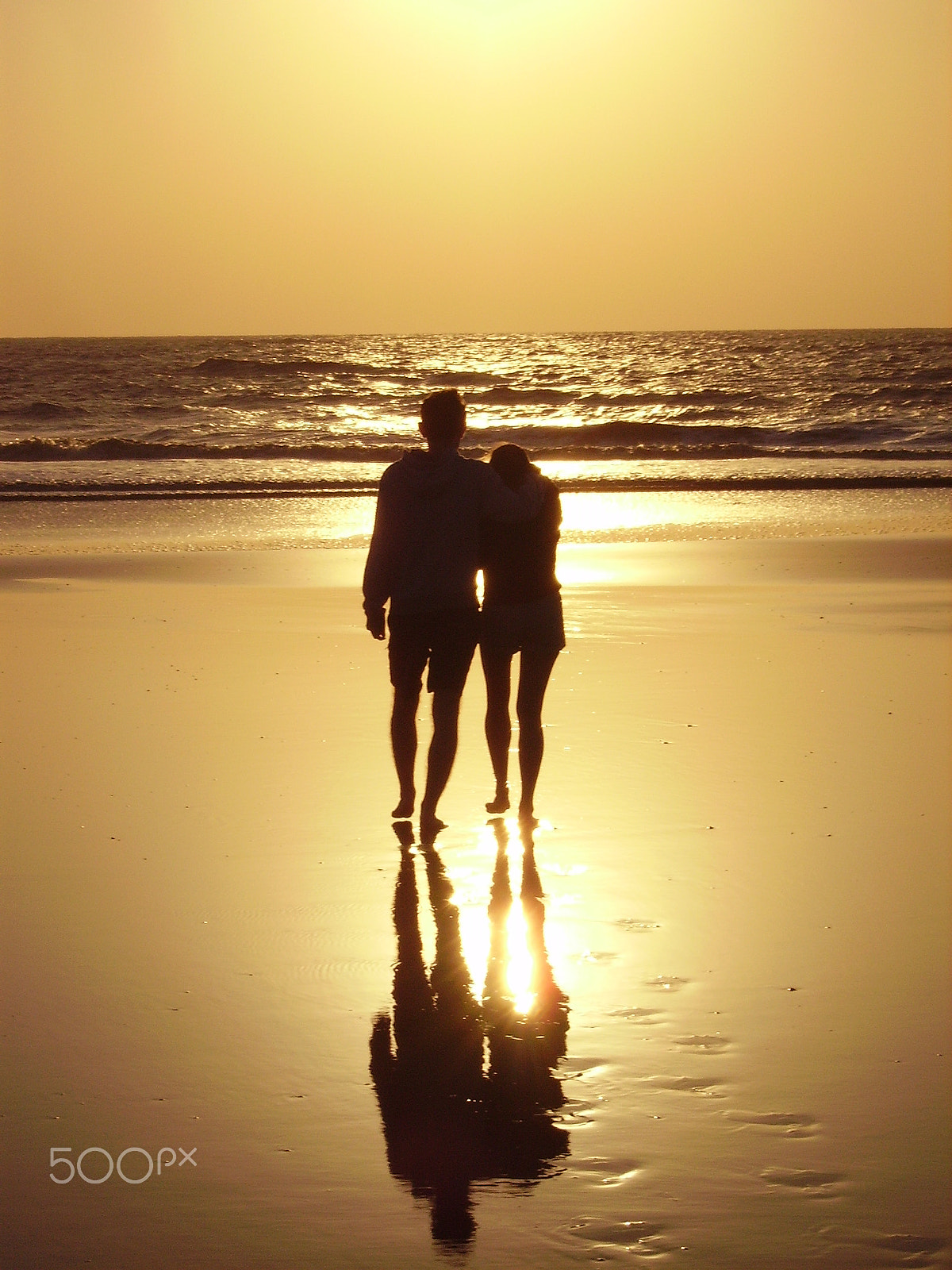 Pentax OPTIO 50L sample photo. Silhouette photography
