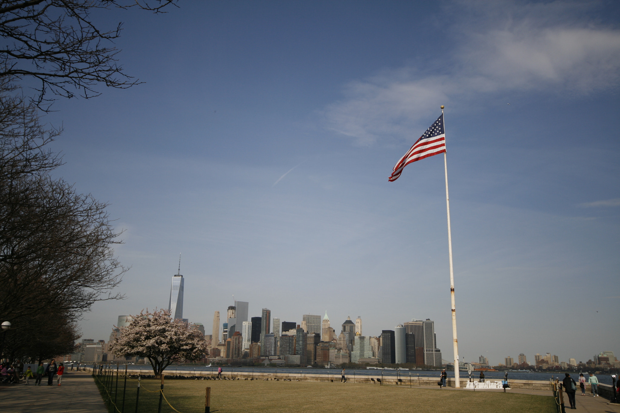 Canon EOS 400D (EOS Digital Rebel XTi / EOS Kiss Digital X) sample photo. Ellis island photography