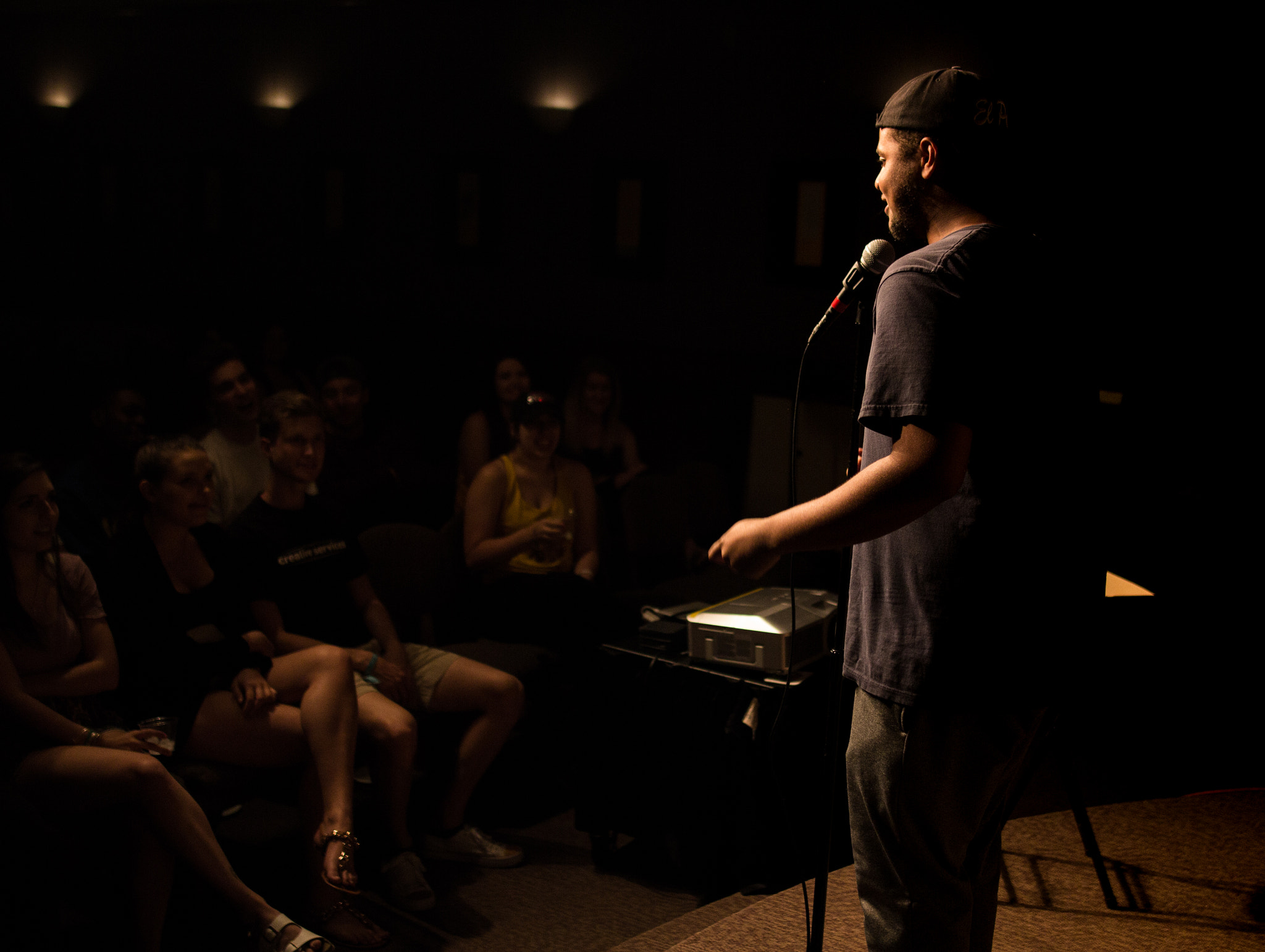 Sigma 24mm F1.4 DG HSM Art sample photo. Gabe palmer comedy photography