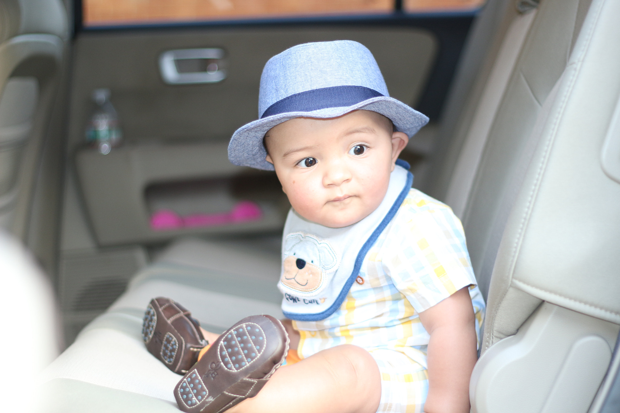 Canon EOS 100D (EOS Rebel SL1 / EOS Kiss X7) + Canon EF 50mm F1.8 II sample photo. Baby dapper photography