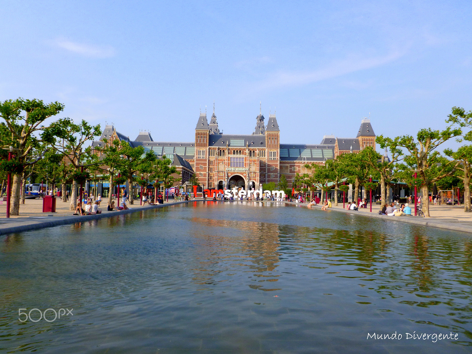 Panasonic DMC-FH25 sample photo. I am amsterdam photography