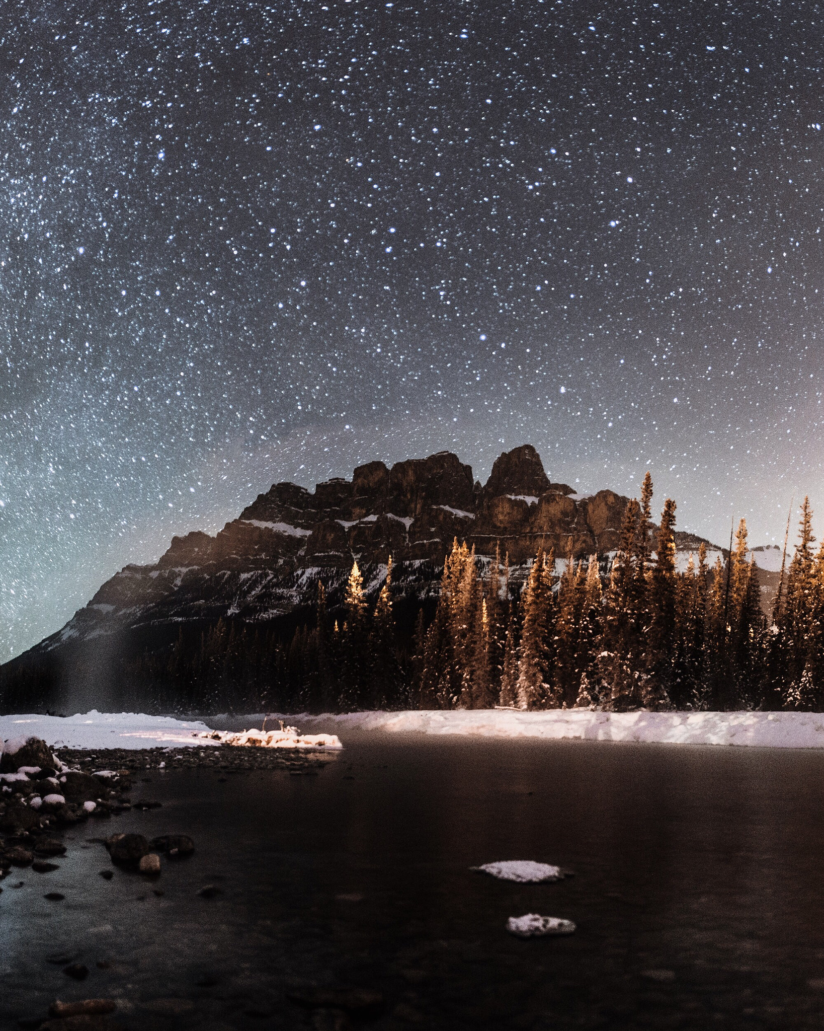 Nikon D4 + Nikon AF-S Nikkor 20mm F1.8G ED sample photo. Stars & castle mountain. banff. alberta. photography