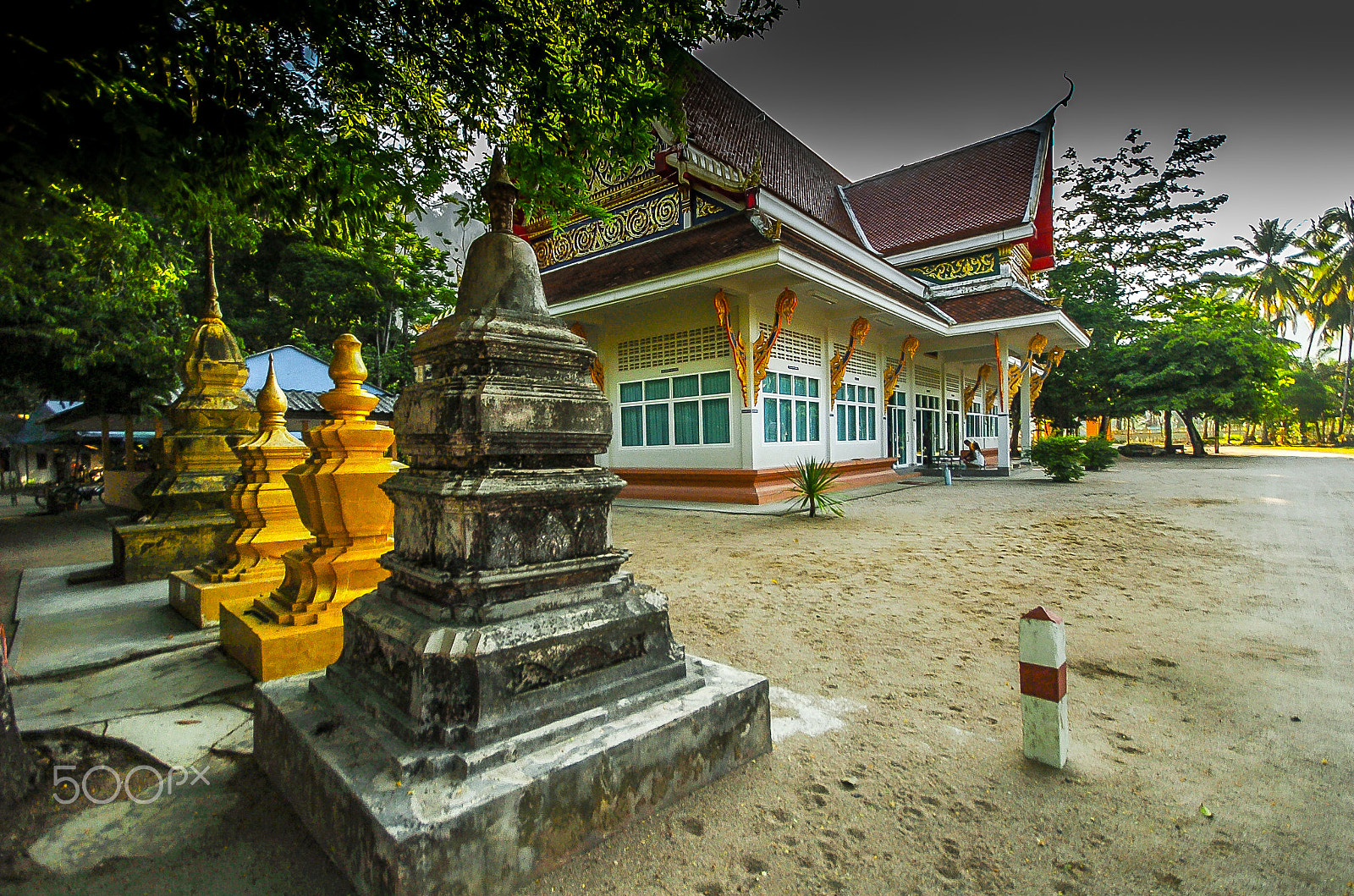 Nikon D2H + Sigma 10-20mm F4-5.6 EX DC HSM sample photo. Local temple in phangnga province thailand photography