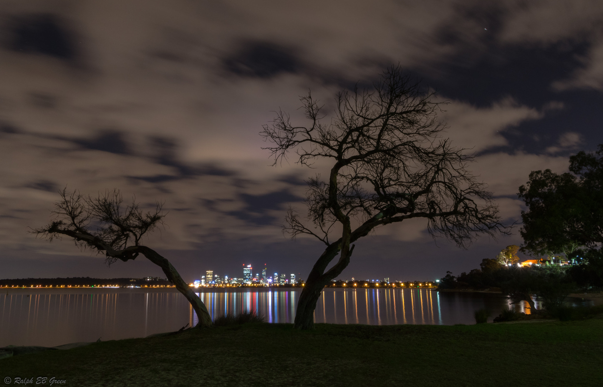 Pentax K-3 II sample photo. Night-time silhouette photography