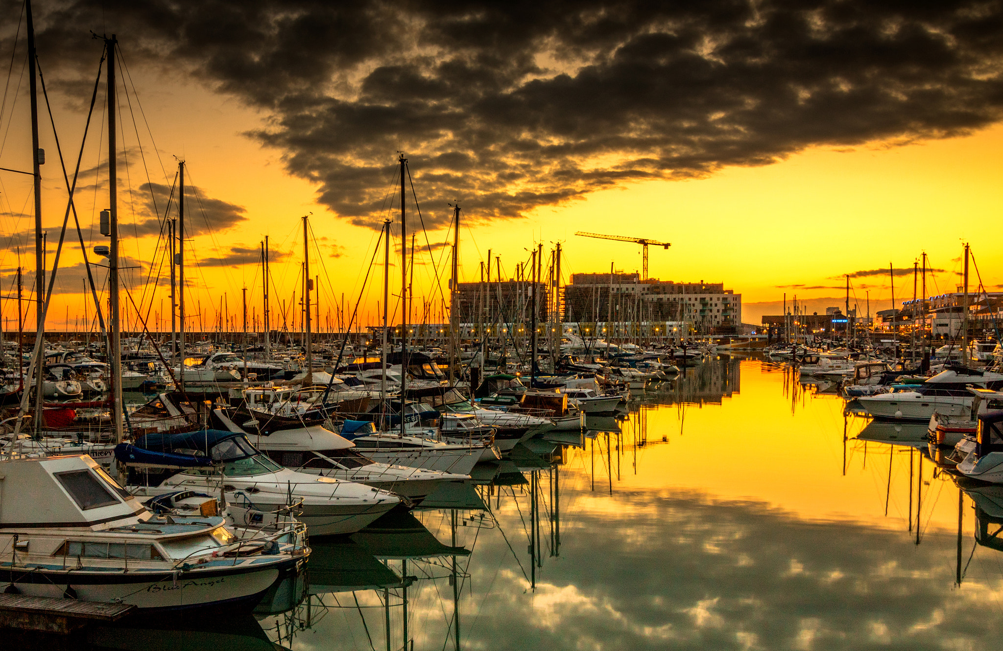 Canon EF-S 10-18mm F4.5–5.6 IS STM sample photo. Brighton marina photography
